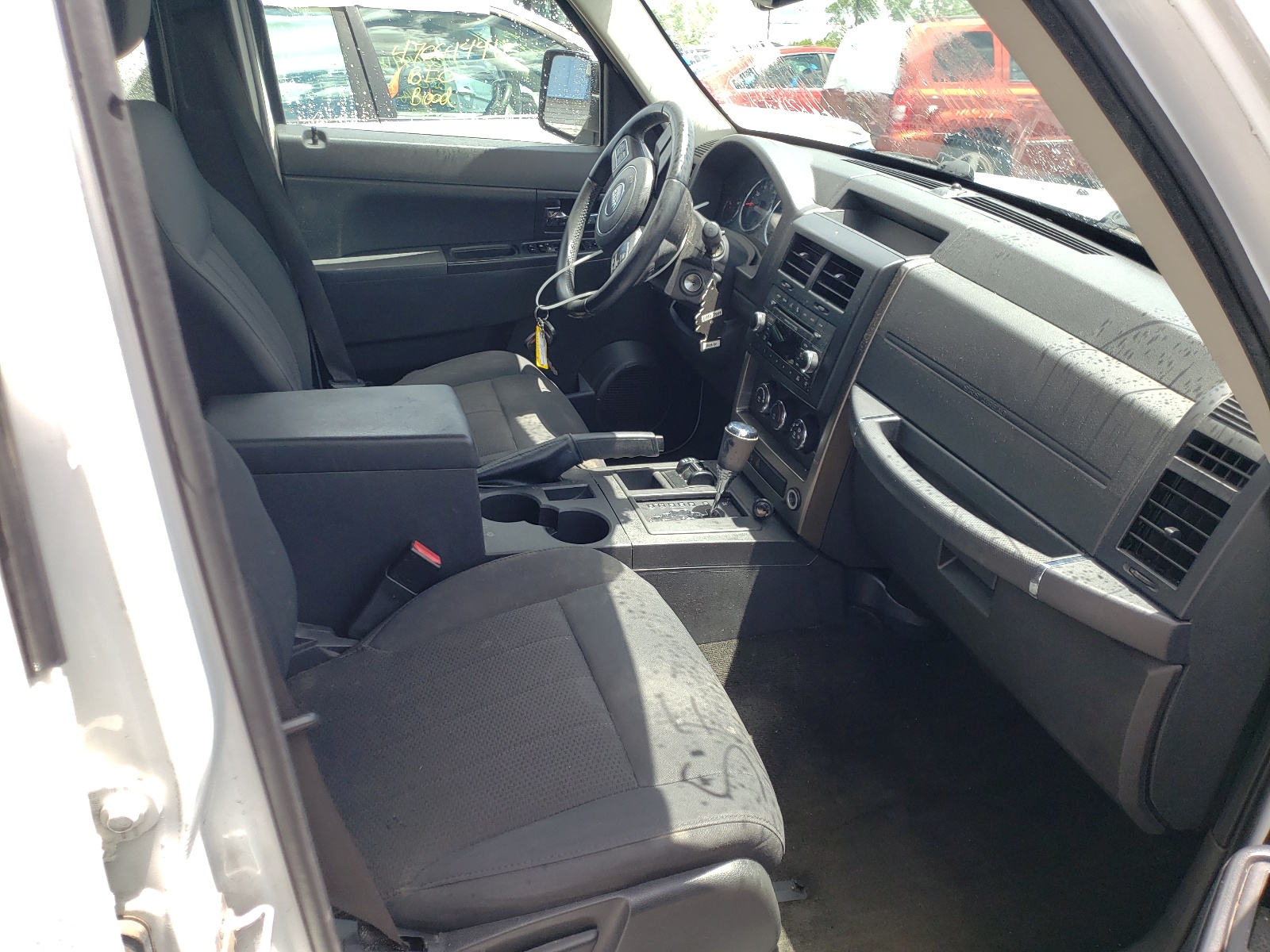 Photo 5 from auction – 2012 JEEP LIBERTY SP with VIN 1C4PJMAK5CW120140