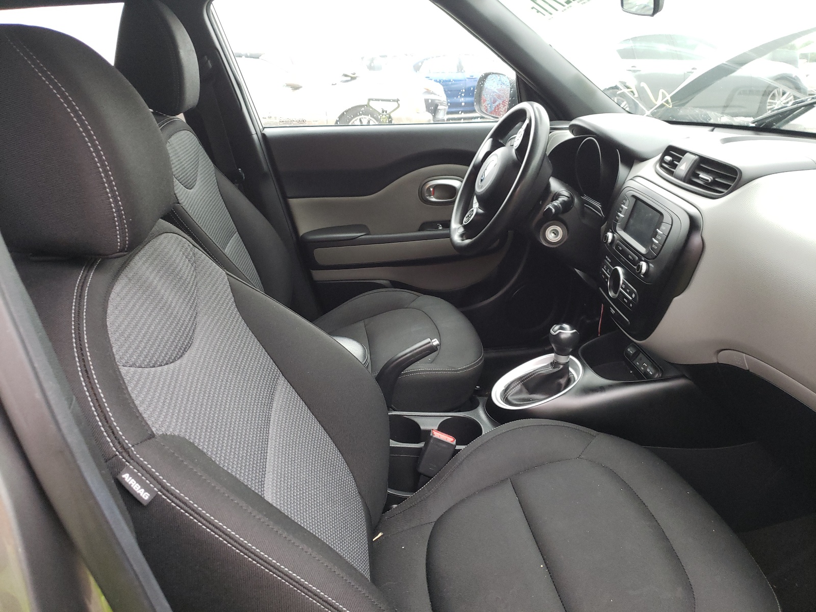 صورة رقم 5 من المزاد - 2017 KIA SOUL + مع VIN KNDJP3A54H7412291