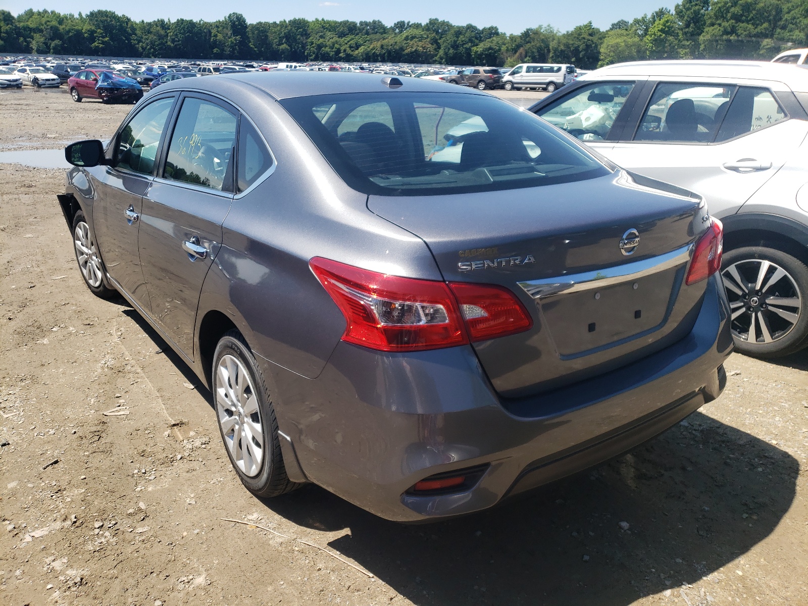 Photo 3 from auction – 2017 NISSAN SENTRA S with VIN 3N1AB7AP1HY393546