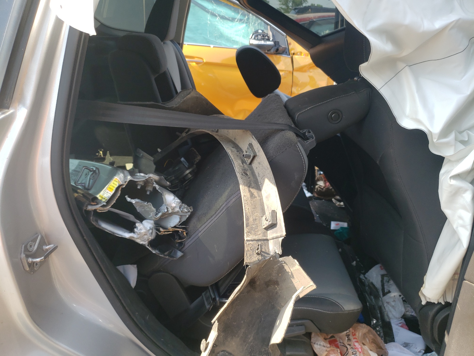 Photo 6 from auction – 2014 FORD ESCAPE SE with VIN 1FMCU0GX5EUD49932