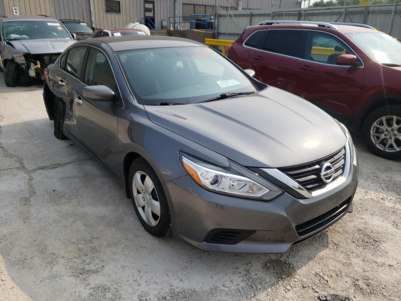 NISSAN ALTIMA 2.5 2016 with VIN 1N4AL3AP3GC217839 - Photo from auction