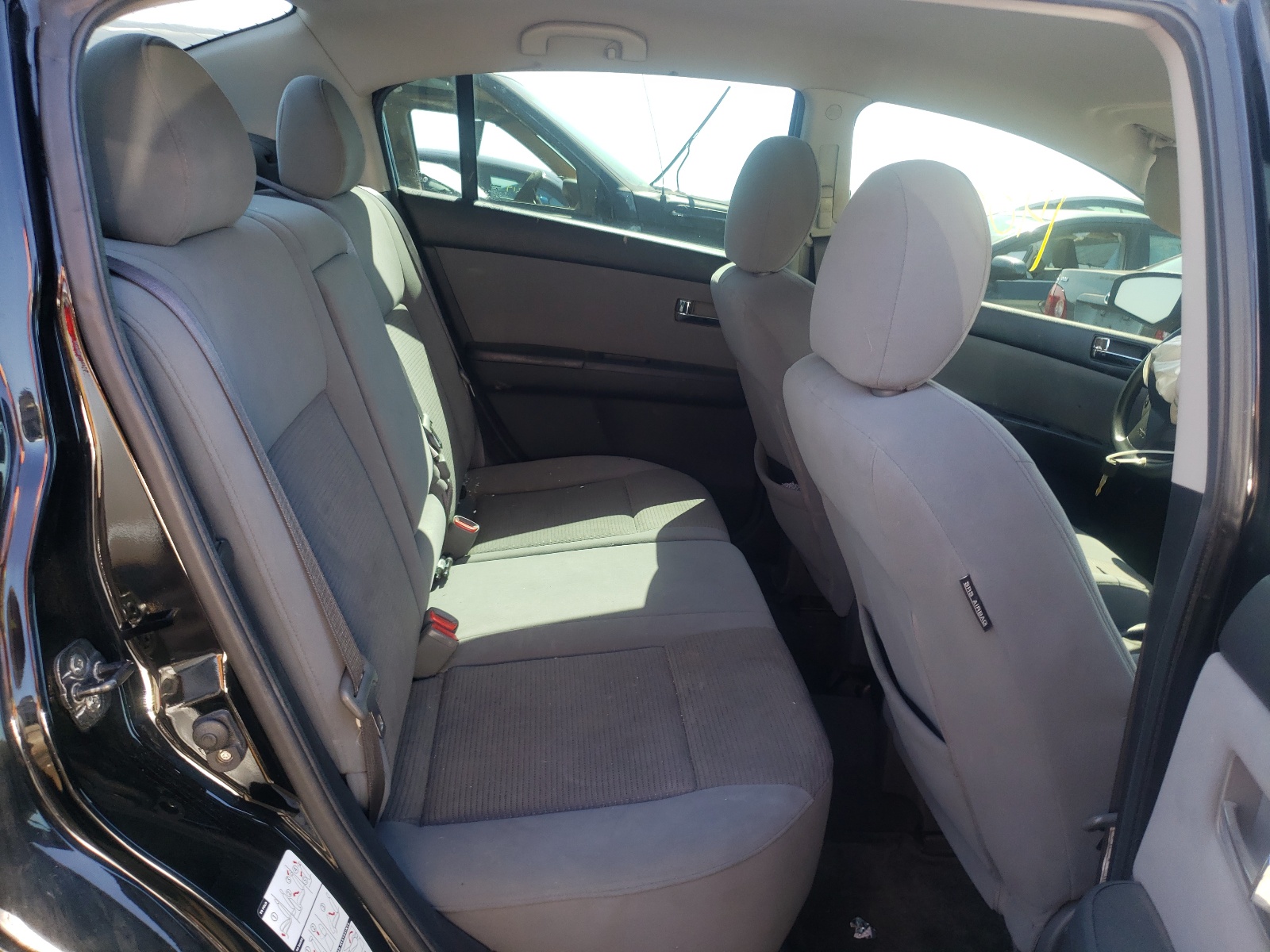 Photo 6 from auction – 2010 NISSAN SENTRA 2.0 with VIN 3N1AB6AP1AL612535