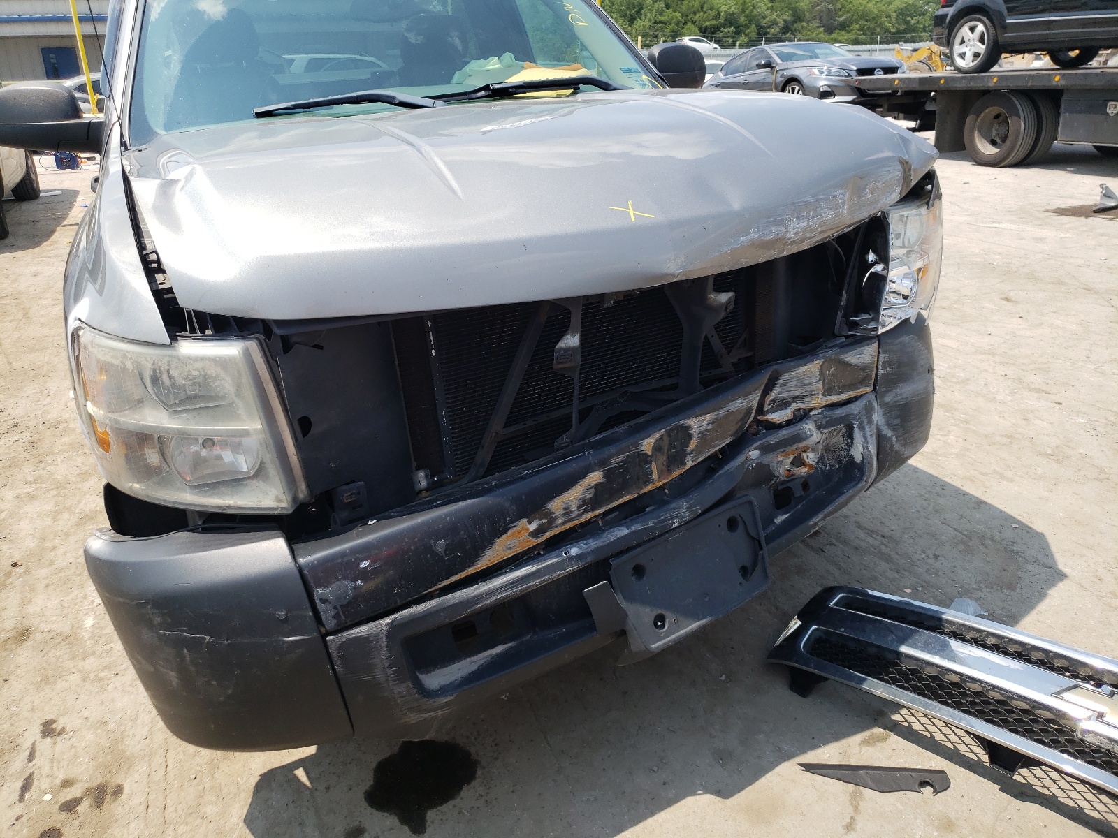 Photo 9 from auction – 2007 CHEVROLET SILVERADO with VIN 1GCEC14XX7Z601870
