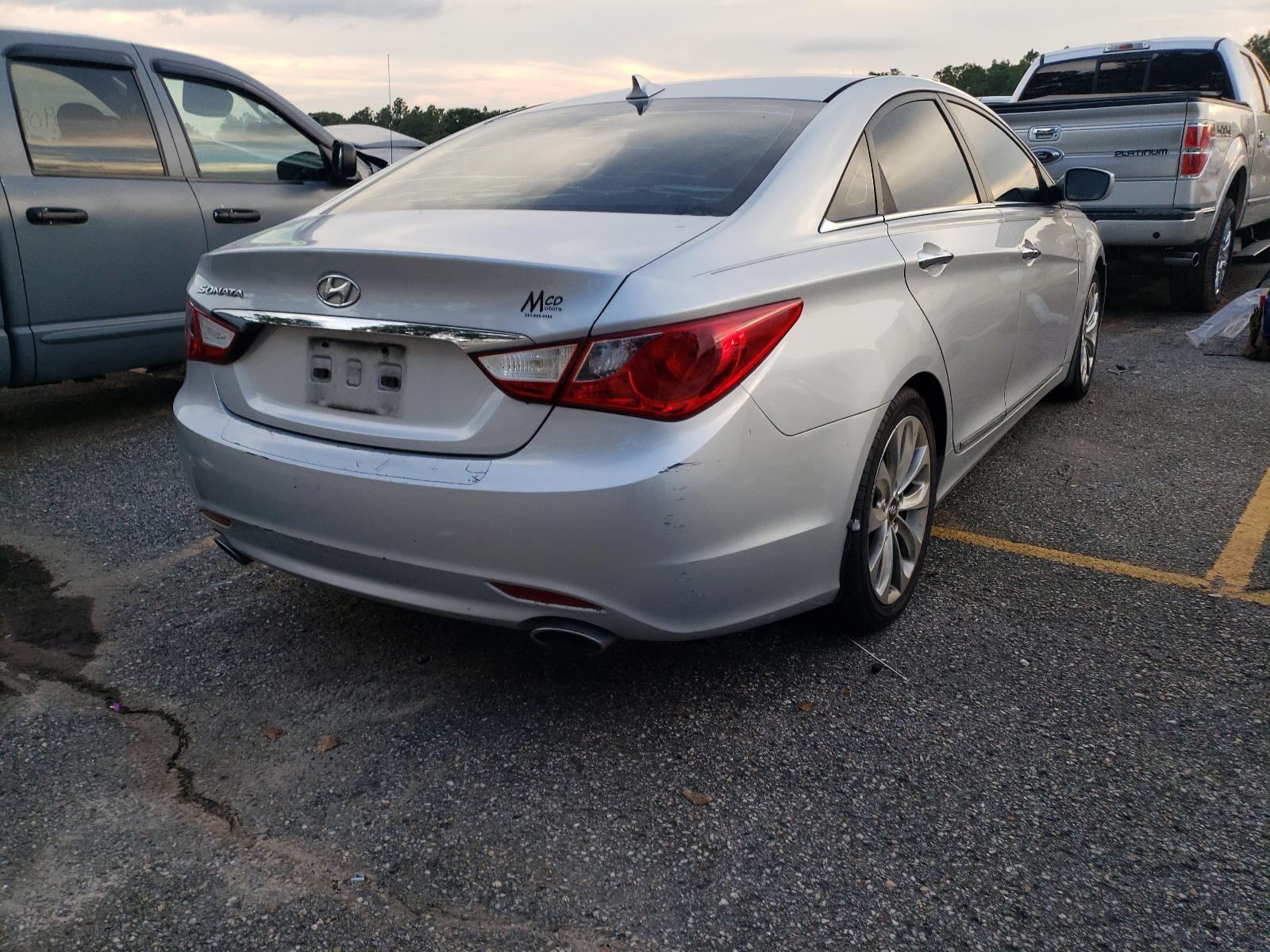 Photo 4 from auction – 2012 HYUNDAI SONATA SE with VIN 5NPEC4AC1CH427305
