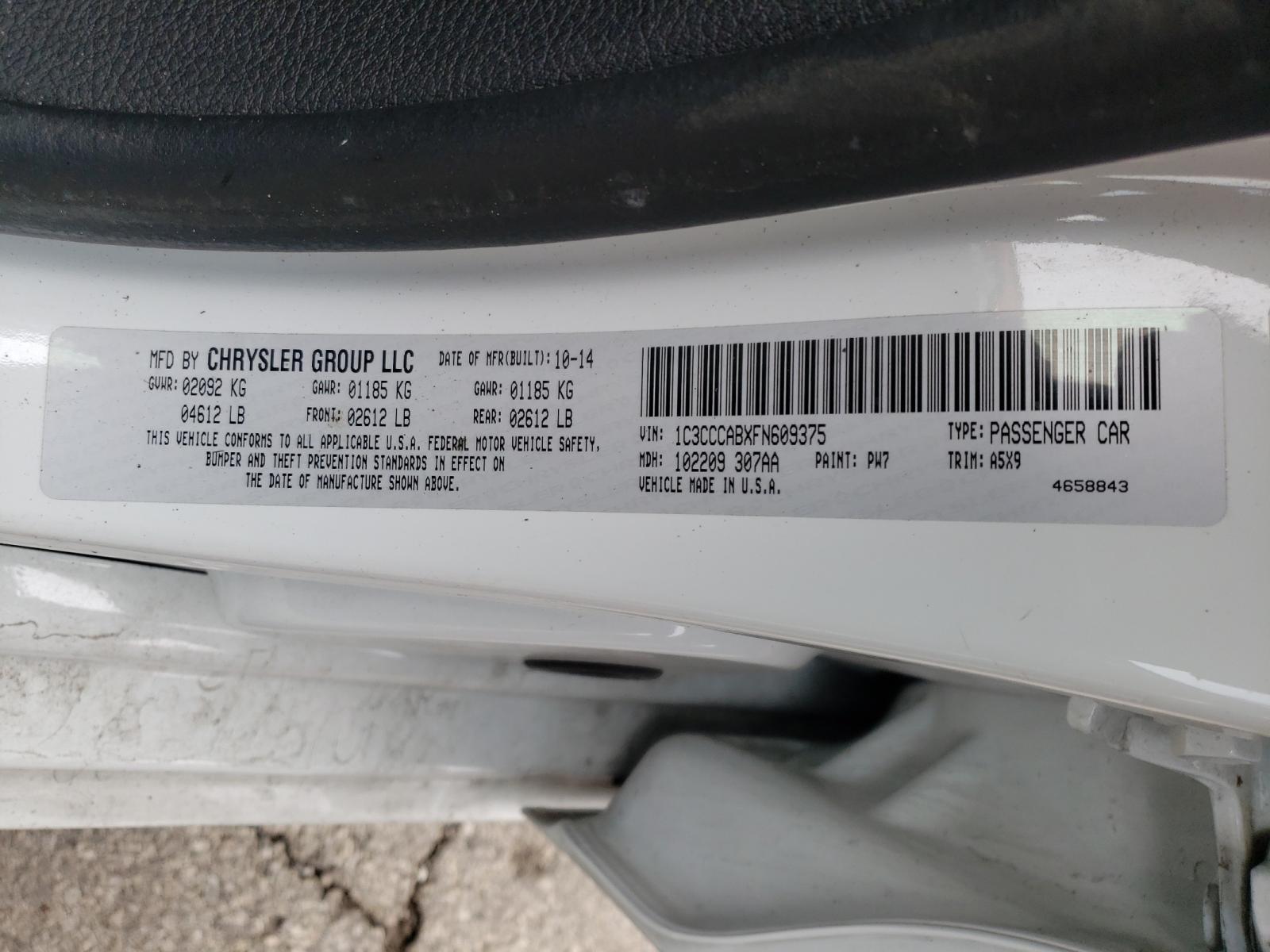 Photo 10 from auction – 2015 CHRYSLER 200 LIMITE with VIN 1C3CCCABXFN609375