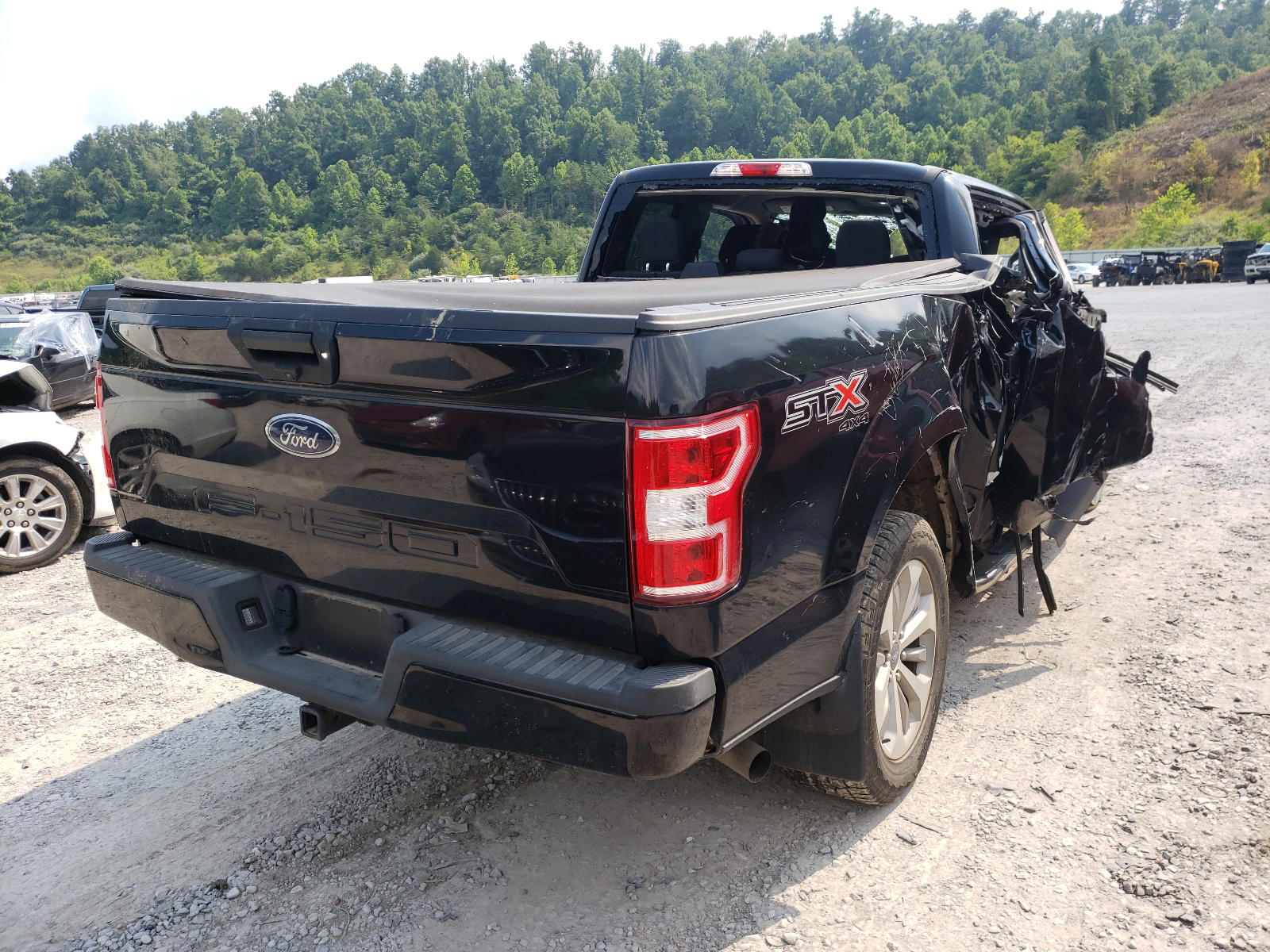 Photo 4 from auction – 2018 FORD F150 SUPER with VIN 1FTFX1E50JFC13027