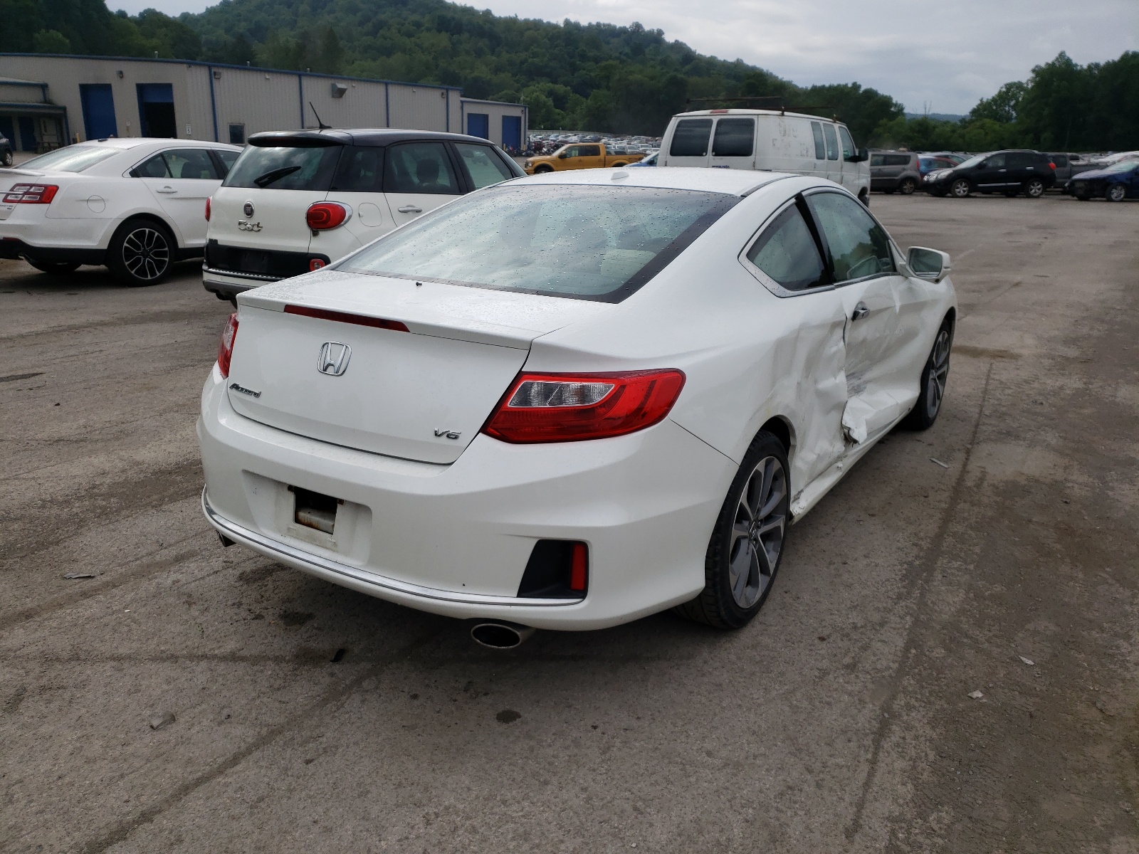 Photo 4 from auction – 2014 HONDA ACCORD EXL with VIN 1HGCT2B89EA008992