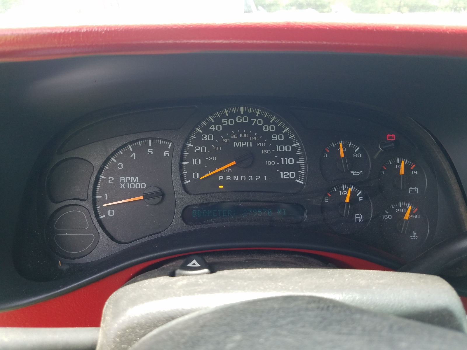Photo 8 from auction – 2006 GMC NEW SIERRA with VIN 2GTEC13T361245204