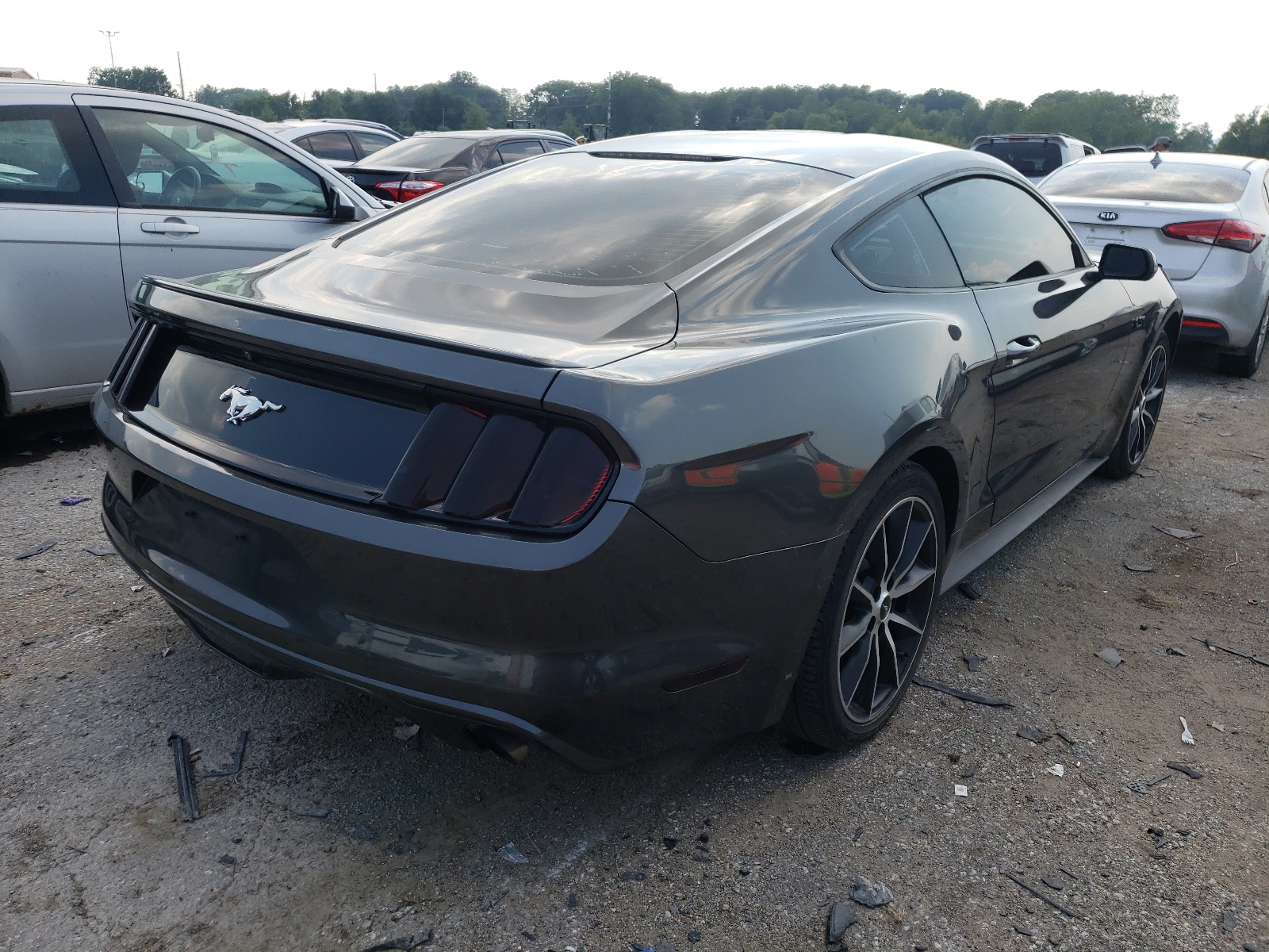 صورة رقم 4 من المزاد - 2017 FORD MUSTANG مع VIN 1FA6P8TH0H5323331