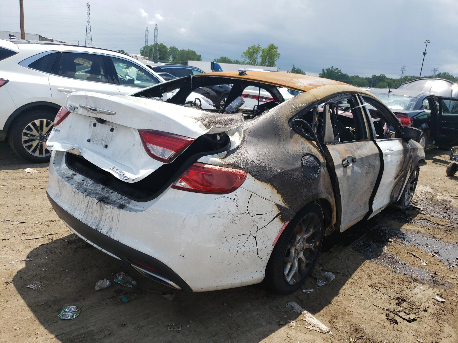 Photo 4 from auction – 2016 CHRYSLER 200 C with VIN 1C3CCCEGXGN139517