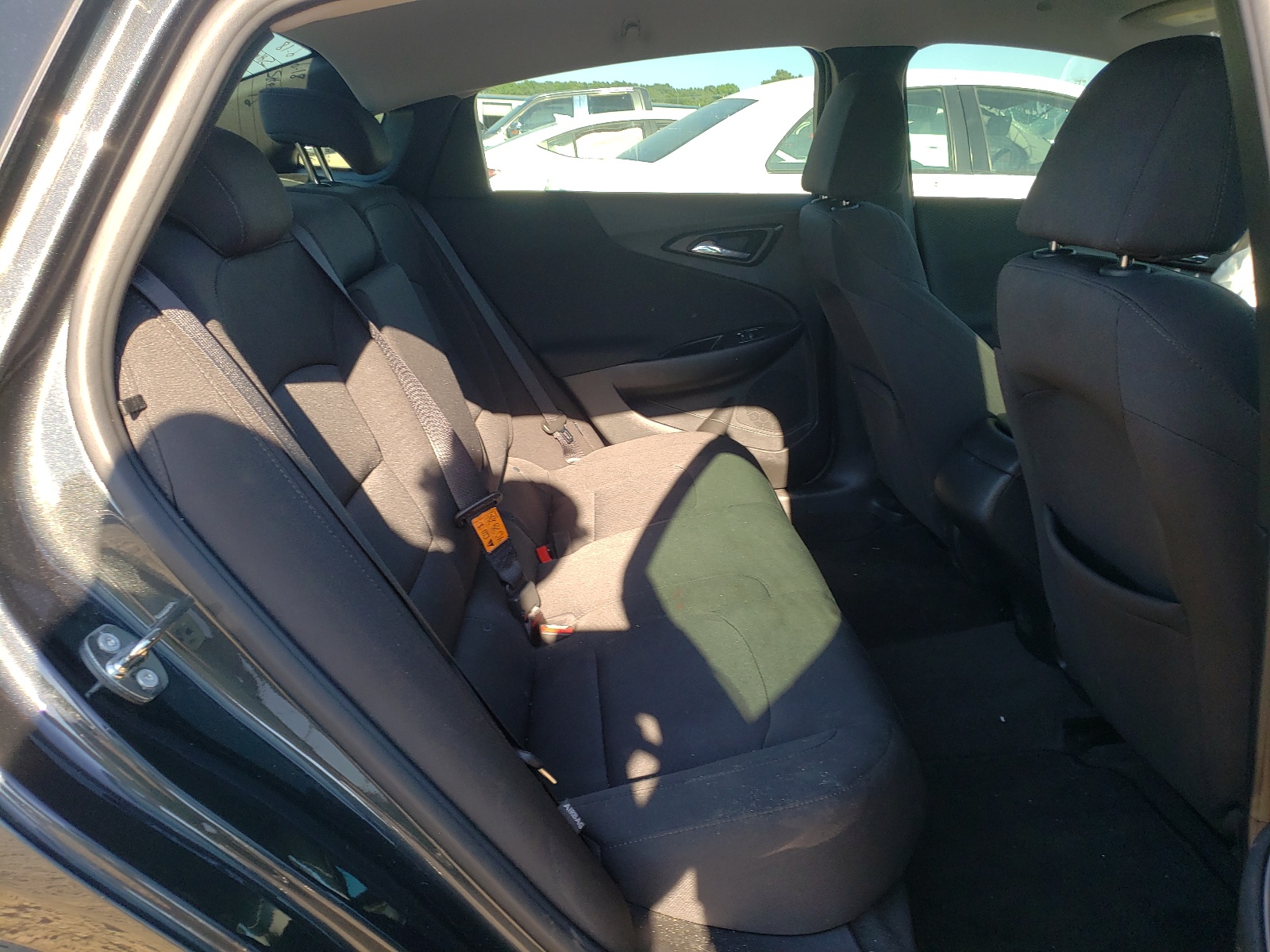 Photo 6 from auction – 2018 CHEVROLET MALIBU LS with VIN 1G1ZB5STXJF157161