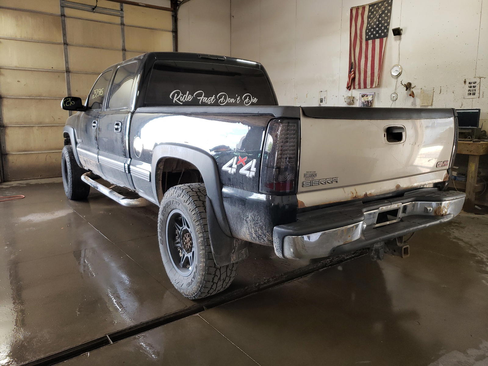 Photo 3 from auction – 2001 CHEVROLET SILVERADO with VIN 1GCHK23U51F154337