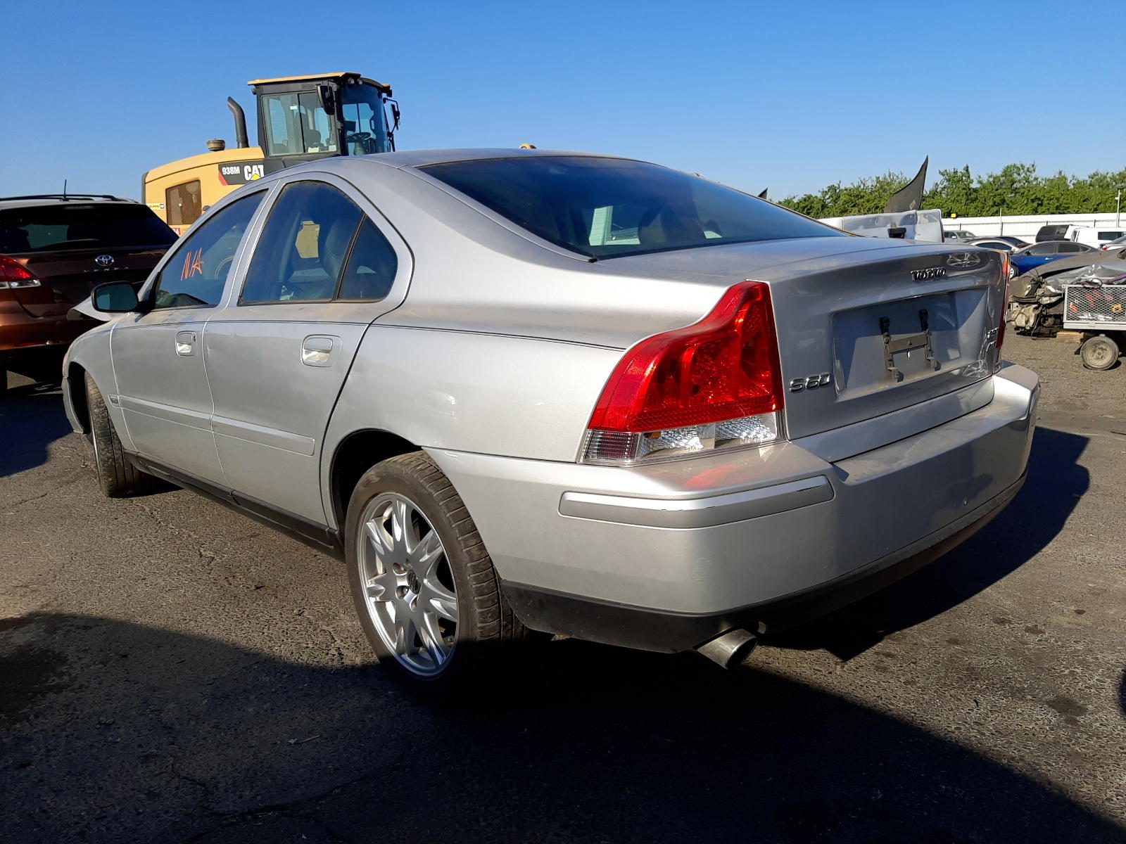 Photo 3 from auction – 2005 VOLVO S60 with VIN YV1RH592352477271