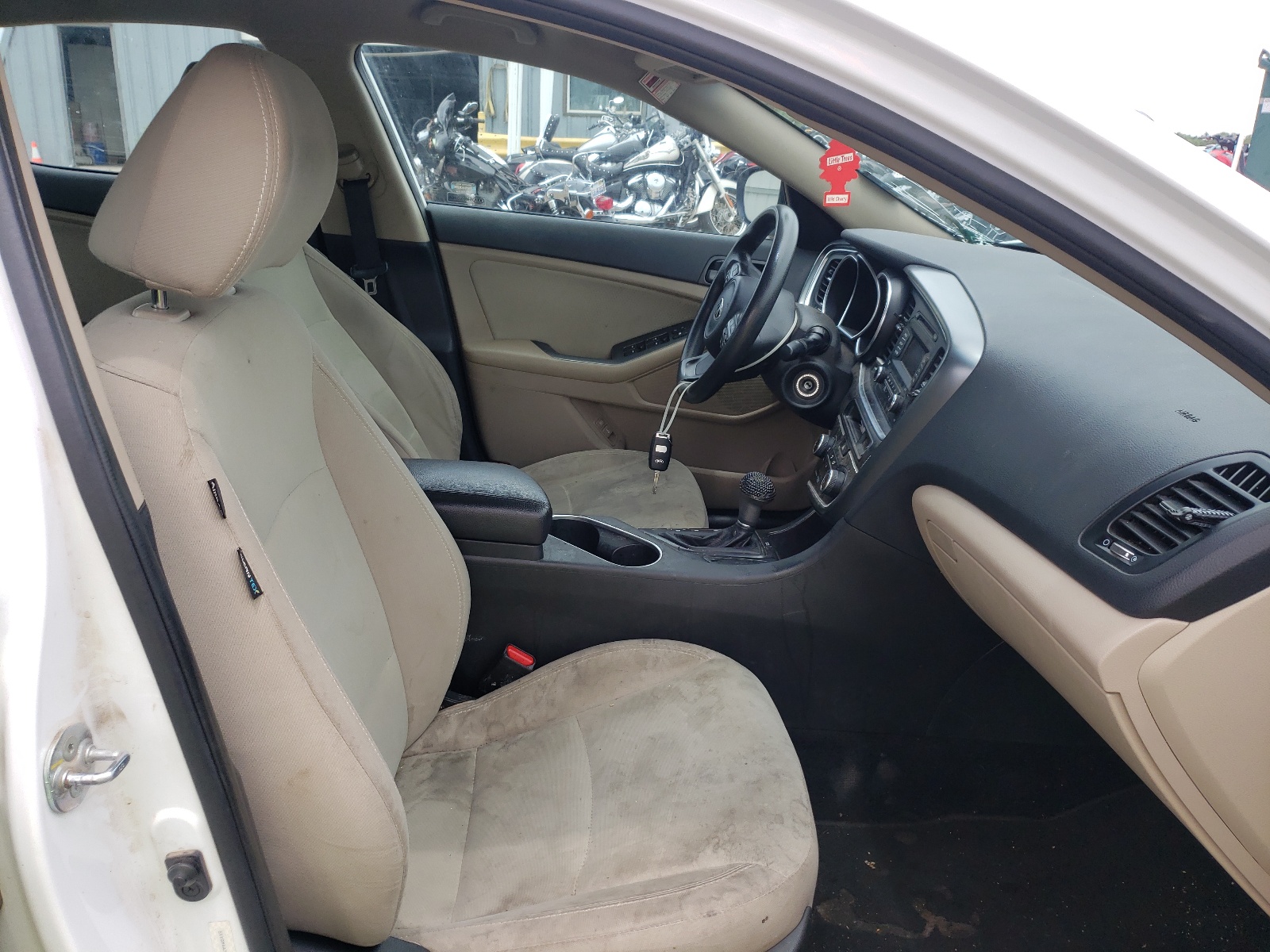 Photo 5 from auction – 2014 KIA OPTIMA LX with VIN 5XXGM4A79EG334720