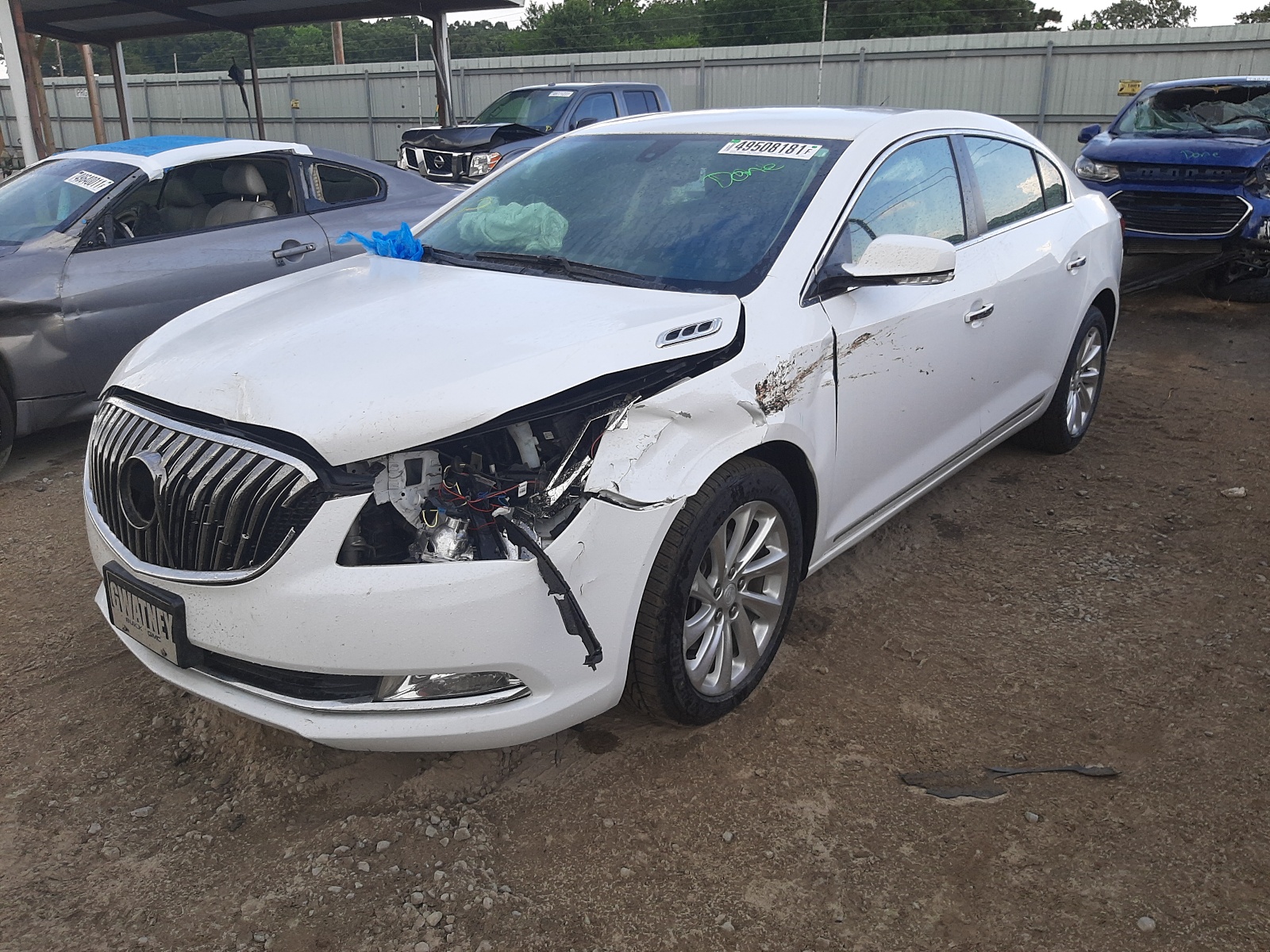 Photo 2 from auction – 2015 BUICK LACROSSE with VIN 1G4GB5G33FF113951
