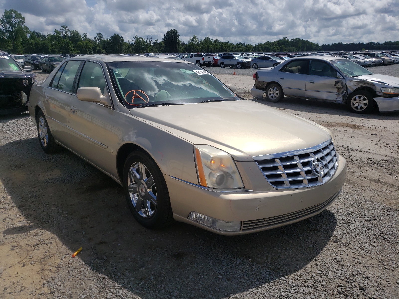 CADILLAC DTS 2007 with VIN 1G6KD57Y77U208548 - Photo from auction
