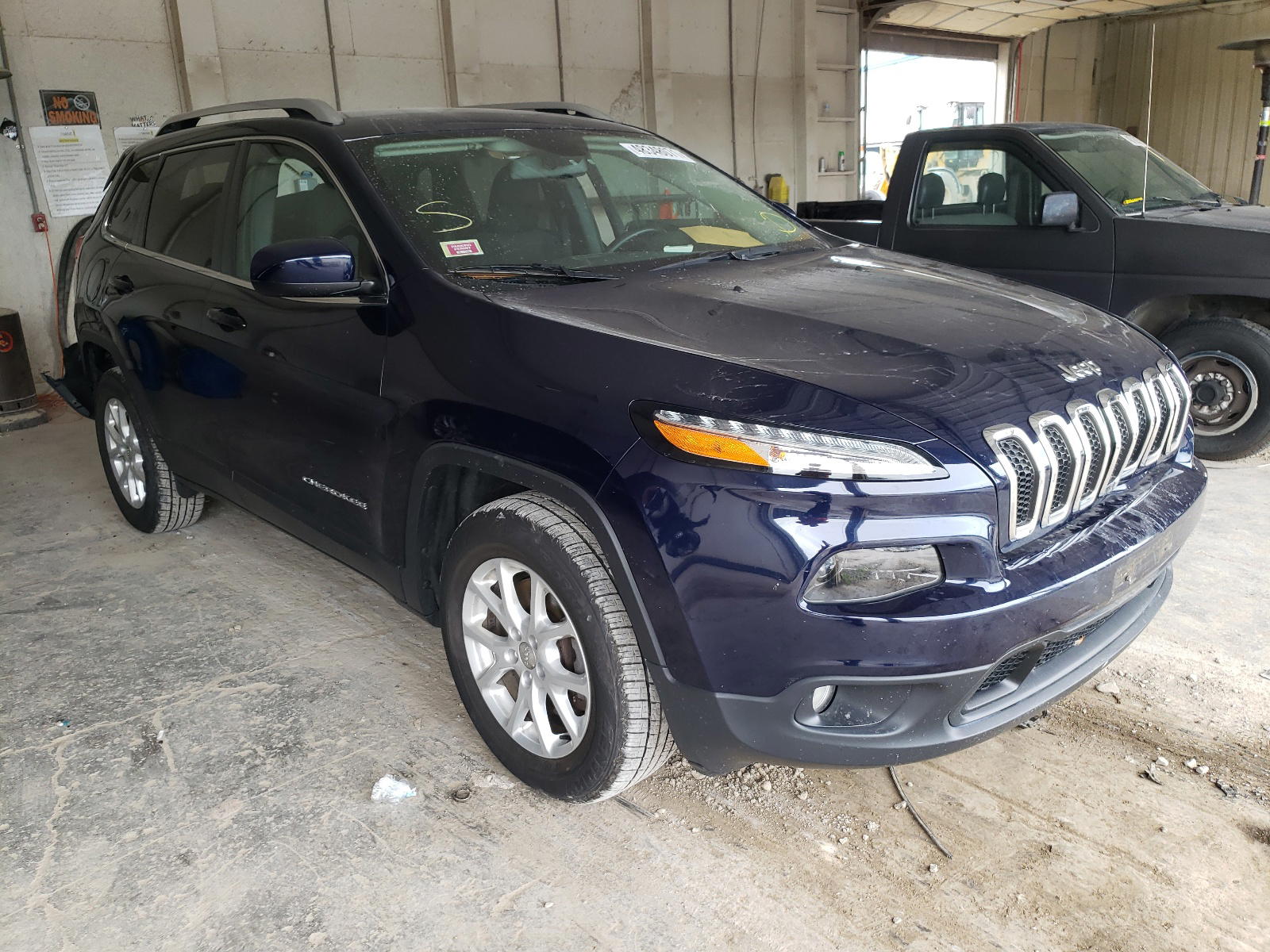 Photo 14 from auction – 2016 JEEP CHEROKEE L with VIN 1C4PJMCB1GW228080