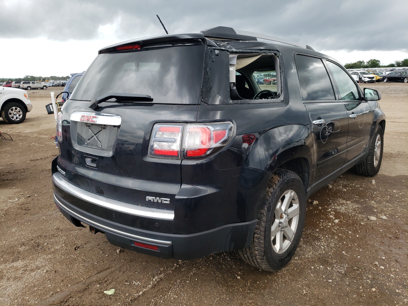 Zdjęcie 4 z aukcji – 2014 GMC ACADIA SLE z VIN 1GKKVPKD0EJ368929