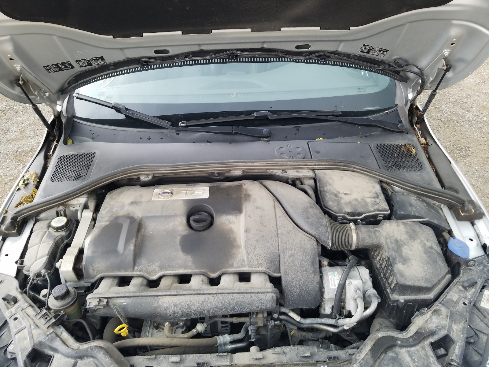 Photo 7 from auction – 2015 VOLVO S60 PLATIN with VIN YV1902TD4F2302335