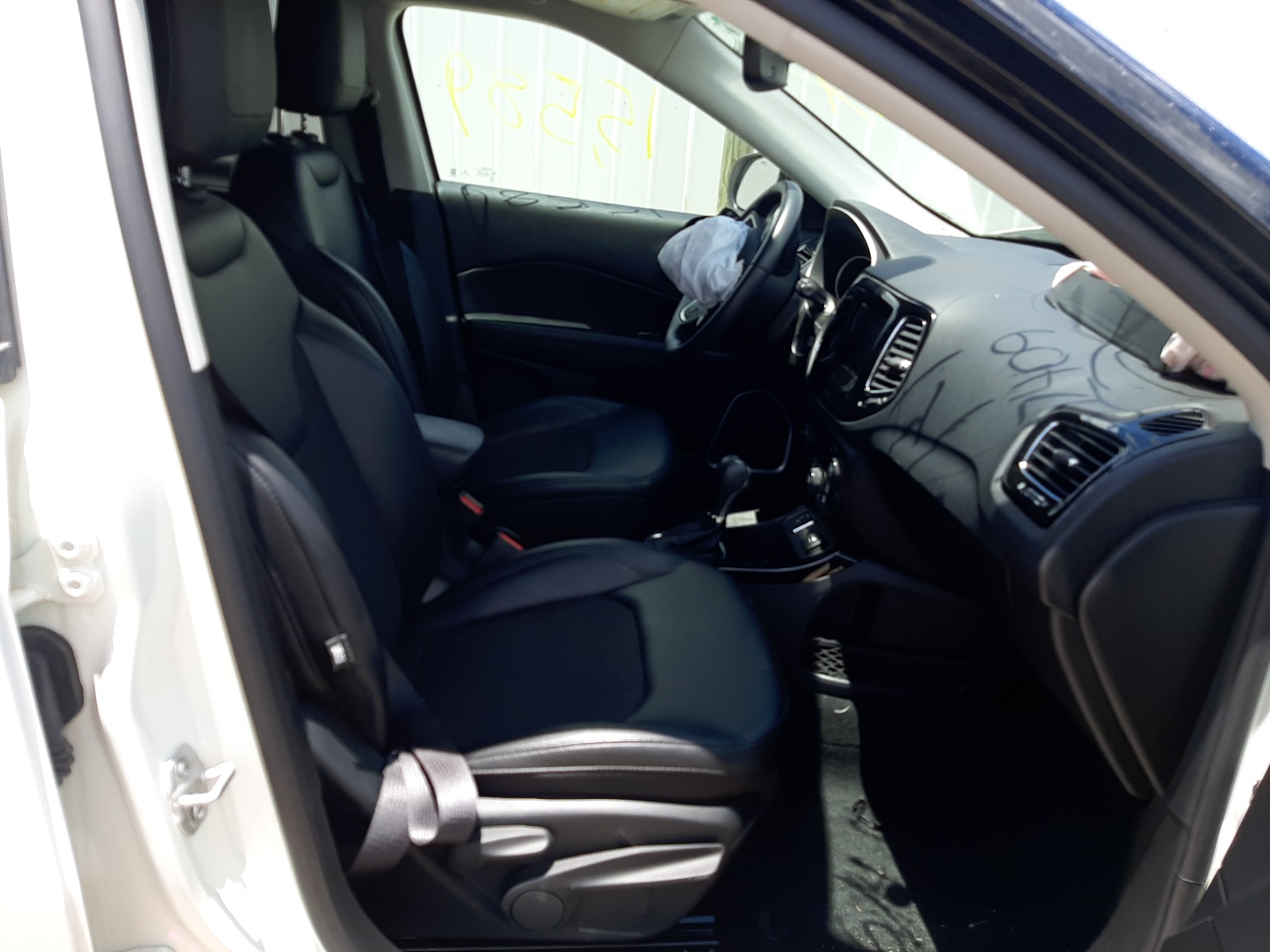 Zdjęcie 5 z aukcji – 2020 JEEP COMPASS LA z VIN 3C4NJCBB4LT205816