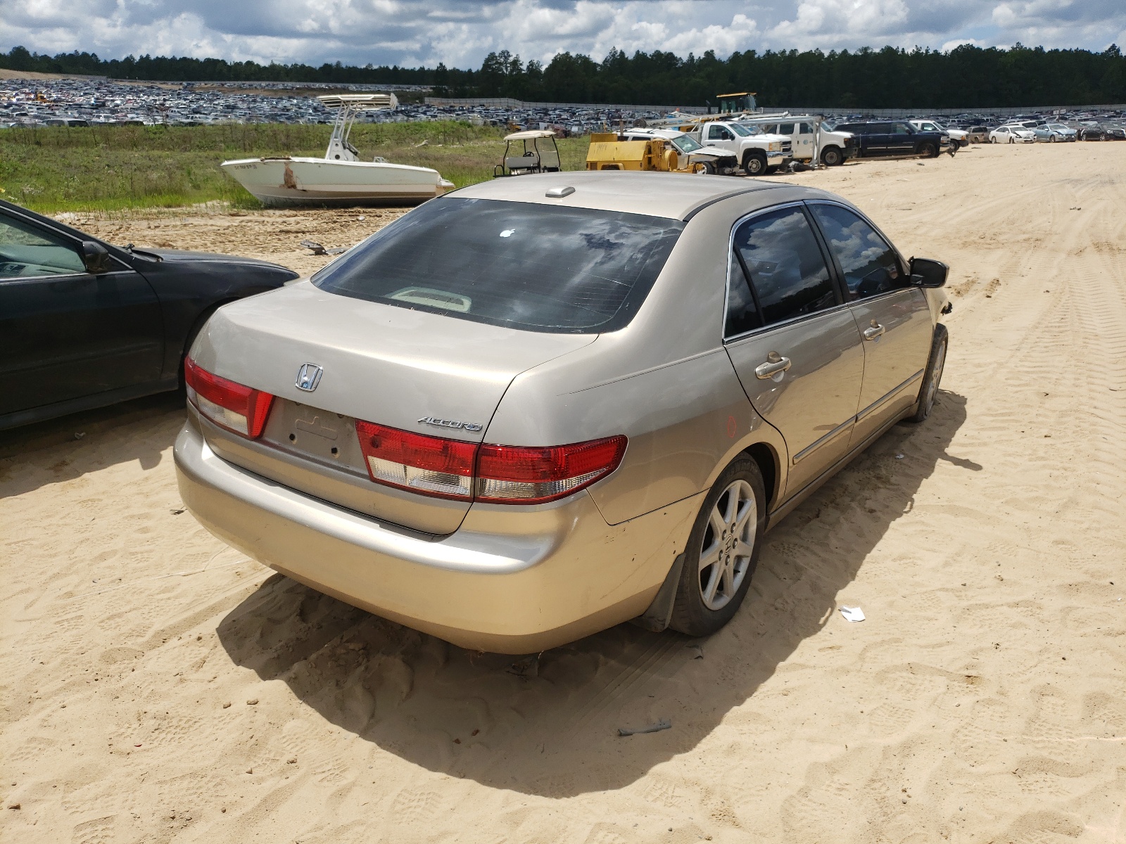 Photo 4 from auction – 2004 HONDA ACCORD EX with VIN 1HGCM66514A078019