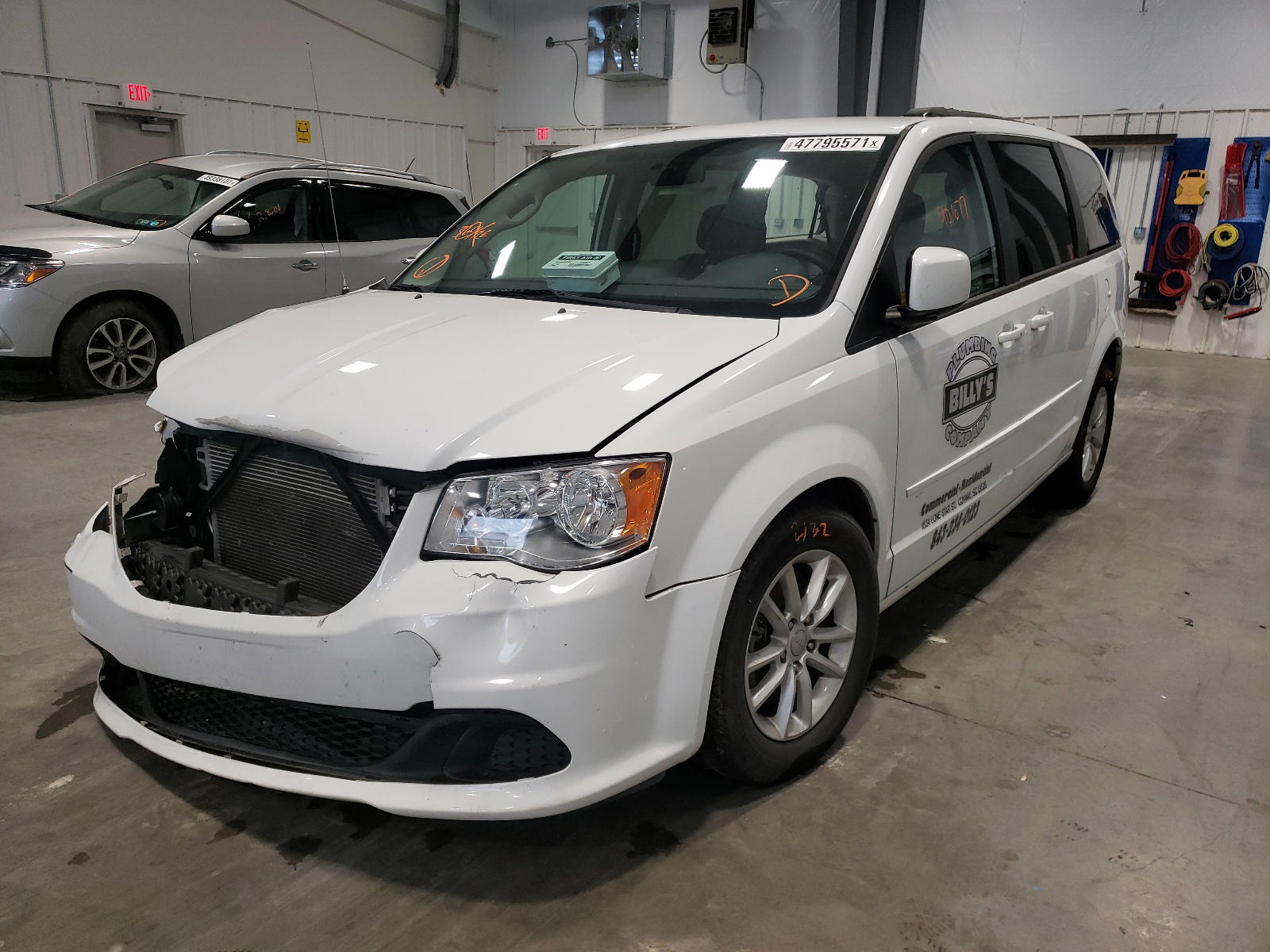 Photo 2 from auction – 2016 DODGE GRAND CARA with VIN 2C4RDGCGXGR395964