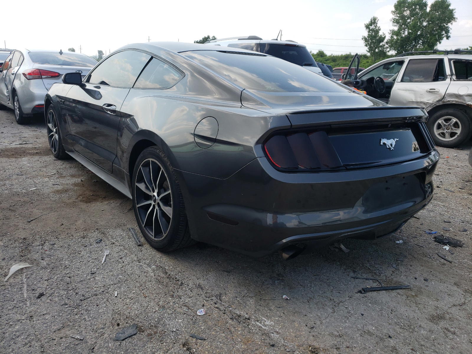 Photo 3 from auction – 2017 FORD MUSTANG with VIN 1FA6P8TH0H5323331