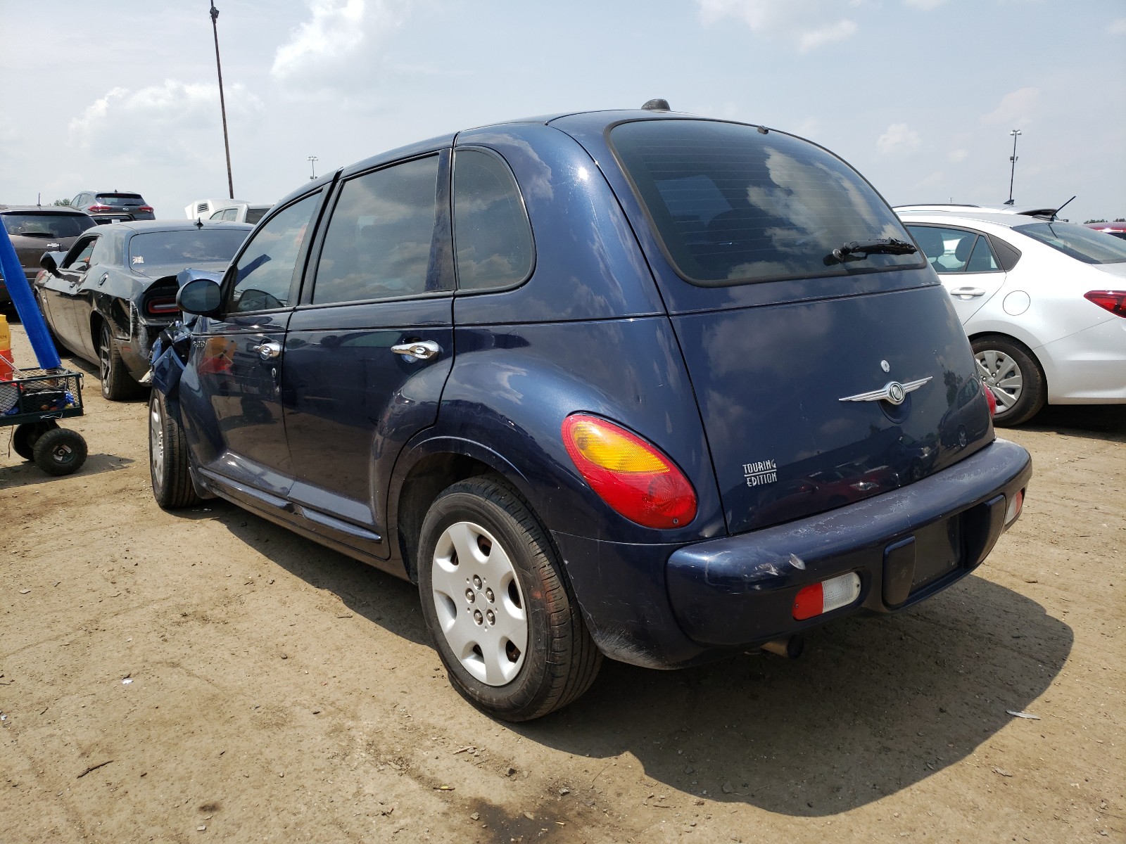 Photo 3 from auction – 2005 CHRYSLER PT CRUISER with VIN 3C8FY58B15T543677