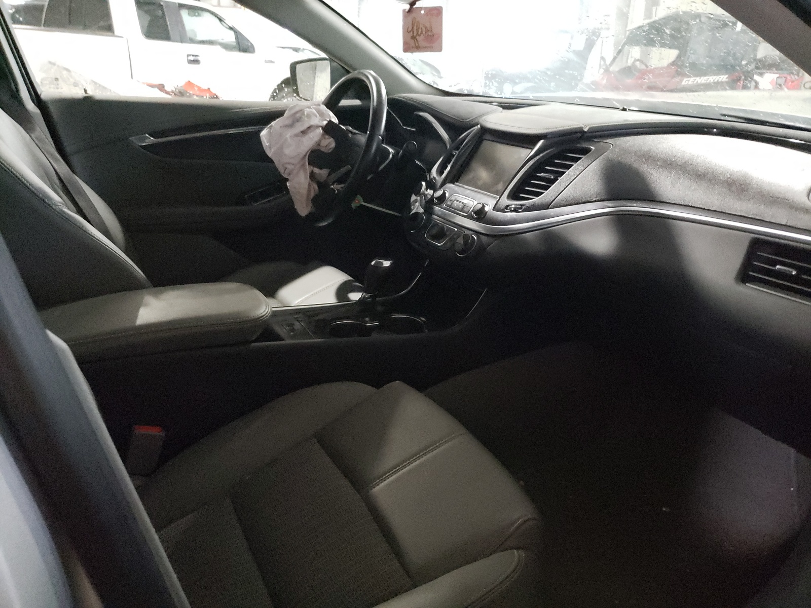 Photo 5 from auction – 2018 CHEVROLET IMPALA LT with VIN 2G1105S31J9109091