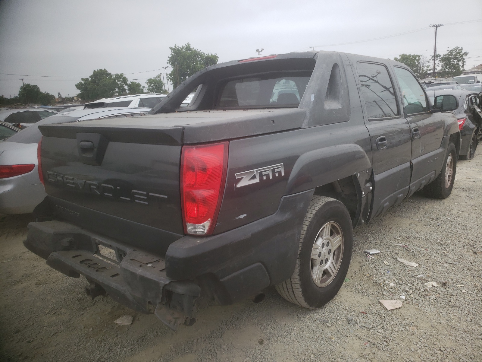 Photo 4 from auction – 2003 CHEVROLET AVALANCHE with VIN 3GNEC13T23G141068