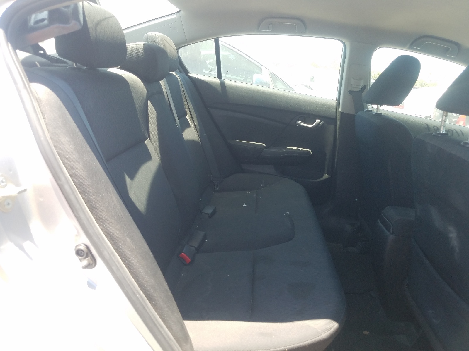 Photo 6 from auction – 2015 HONDA CIVIC LX with VIN 2HGFB2F58FH515000