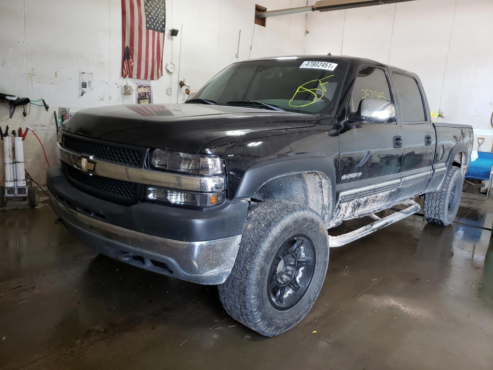 Photo 2 from auction – 2001 CHEVROLET SILVERADO with VIN 1GCHK23U51F154337