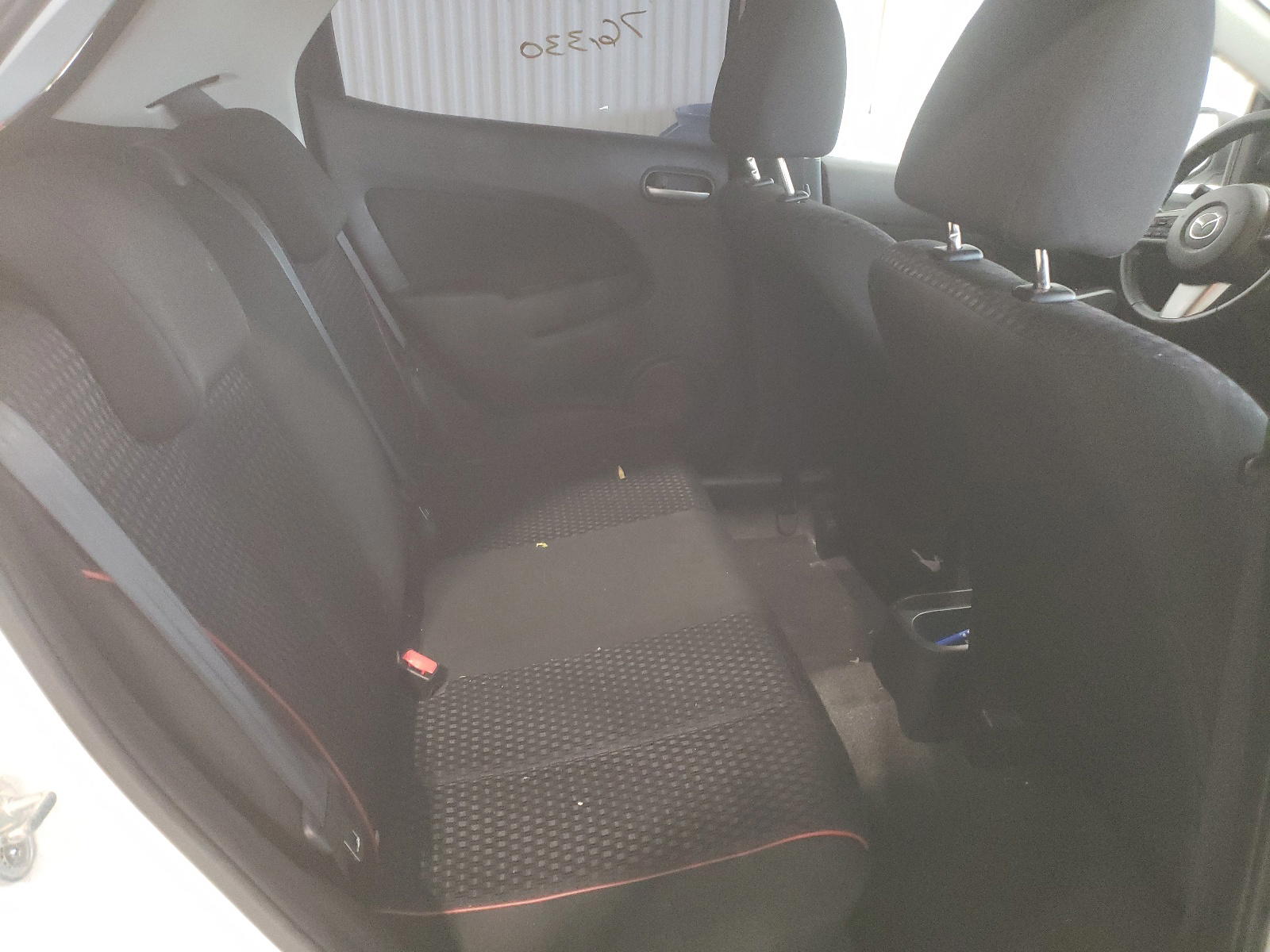 Photo 6 from auction – 2013 MAZDA 2 with VIN JM1DE1LY6D0166474