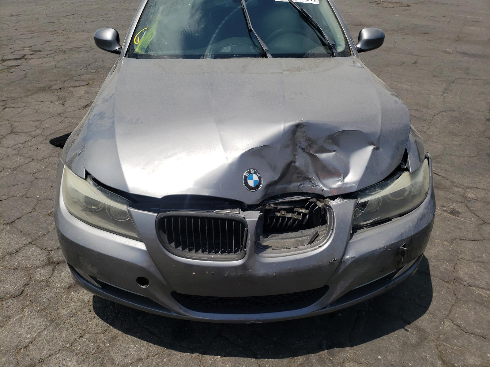 Photo 7 from auction – 2010 BMW 335 I with VIN WBAPM7C56AA367447