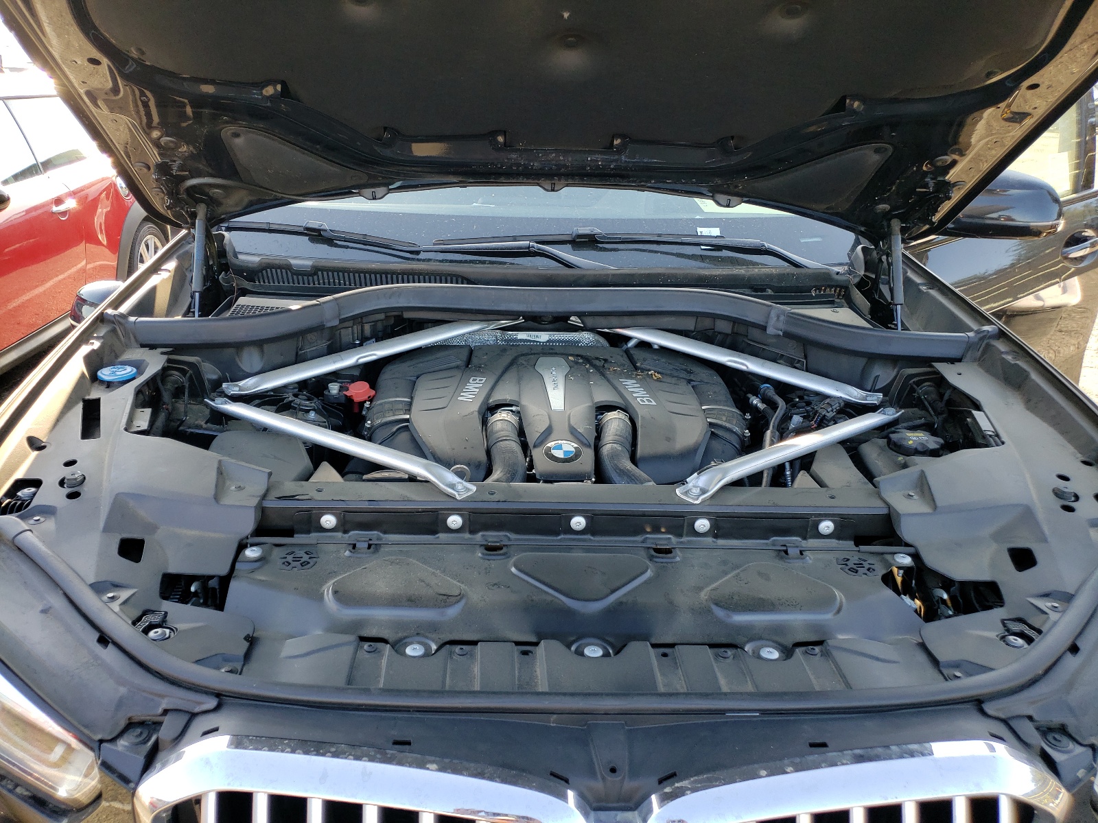 Photo 7 from auction – 2019 BMW X5 XDRIVE5 with VIN 5UXJU2C50KLB15437