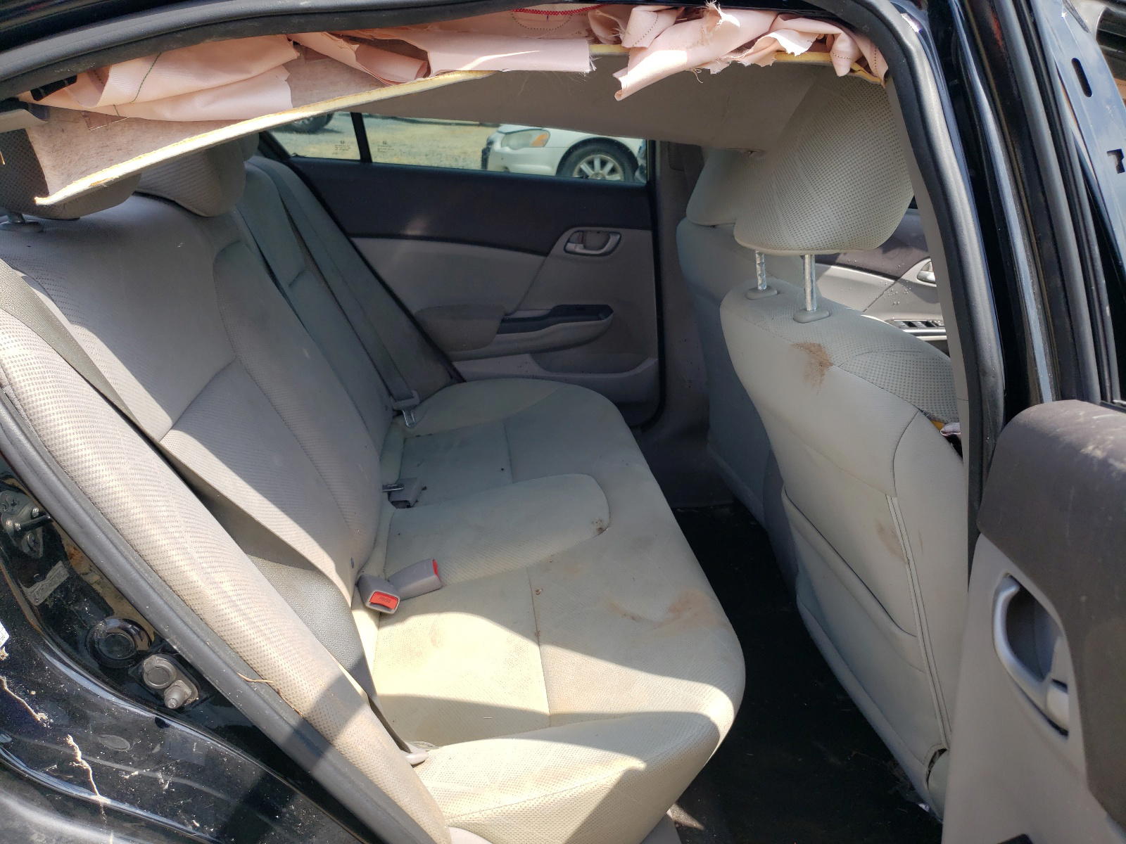 Photo 6 from auction – 2012 HONDA CIVIC LX with VIN 2HGFB2F56CH322419