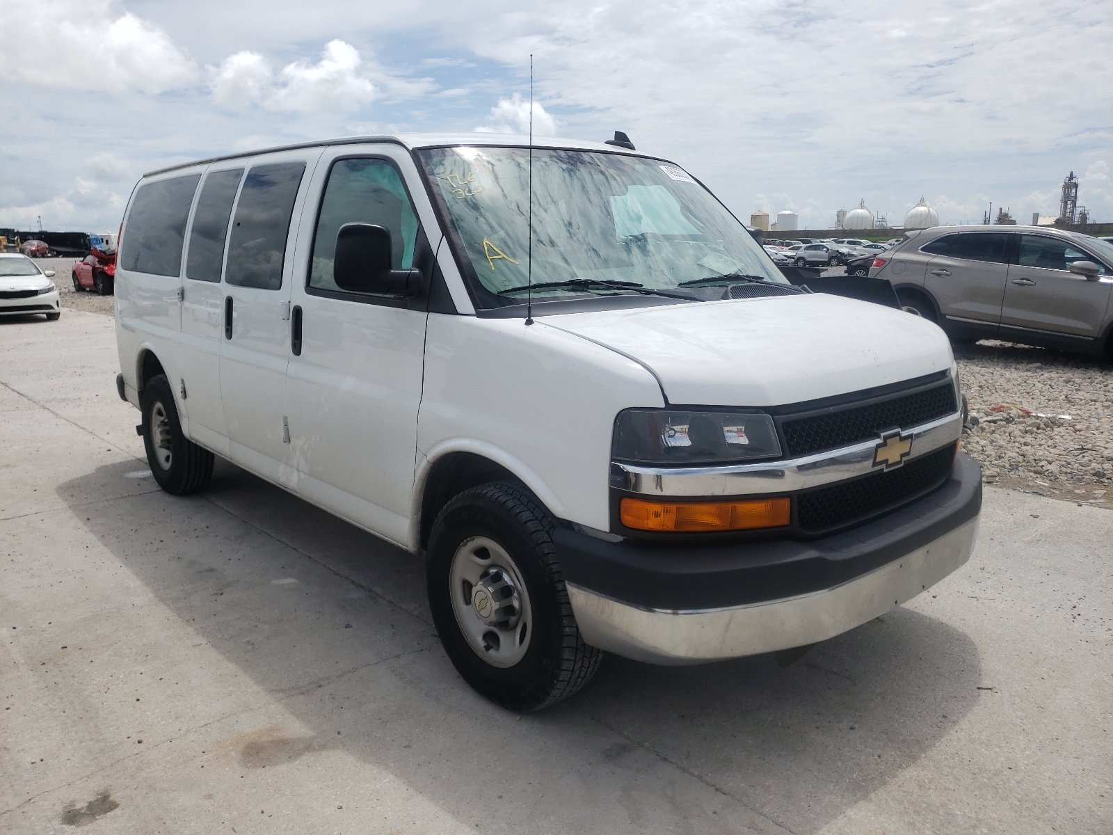 Photo 1 from auction – 2016 CHEVROLET EXPRESS G2 with VIN 1GAWGFFG6G1248019