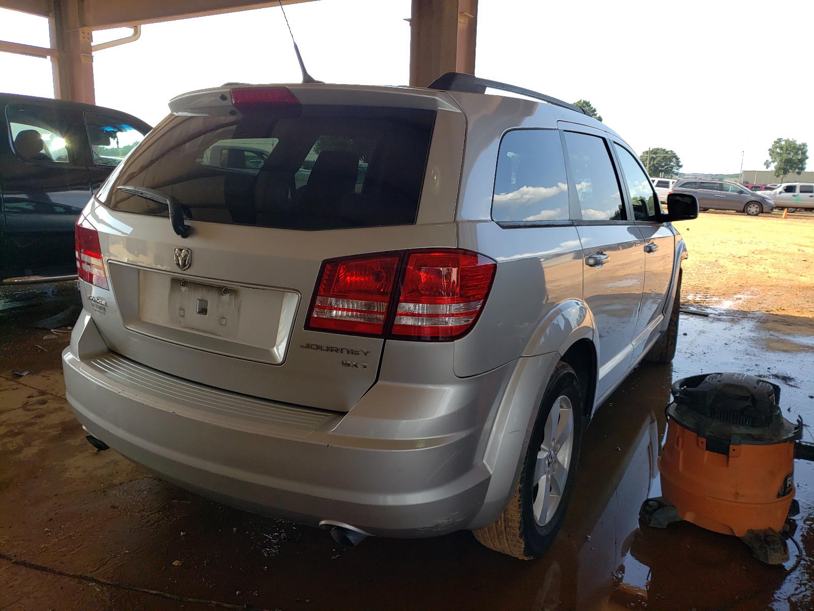 Photo 4 from auction – 2010 DODGE JOURNEY SX with VIN 3D4PG5FV2AT148555