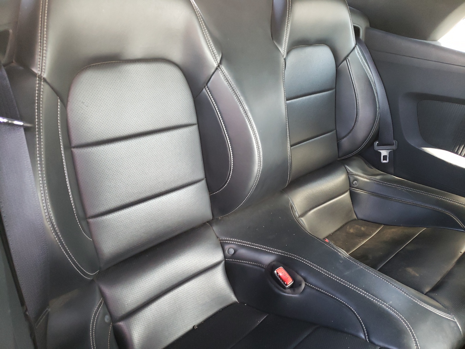 Photo 6 from auction – 2015 FORD MUSTANG with VIN 1FATP8UH5F5376959