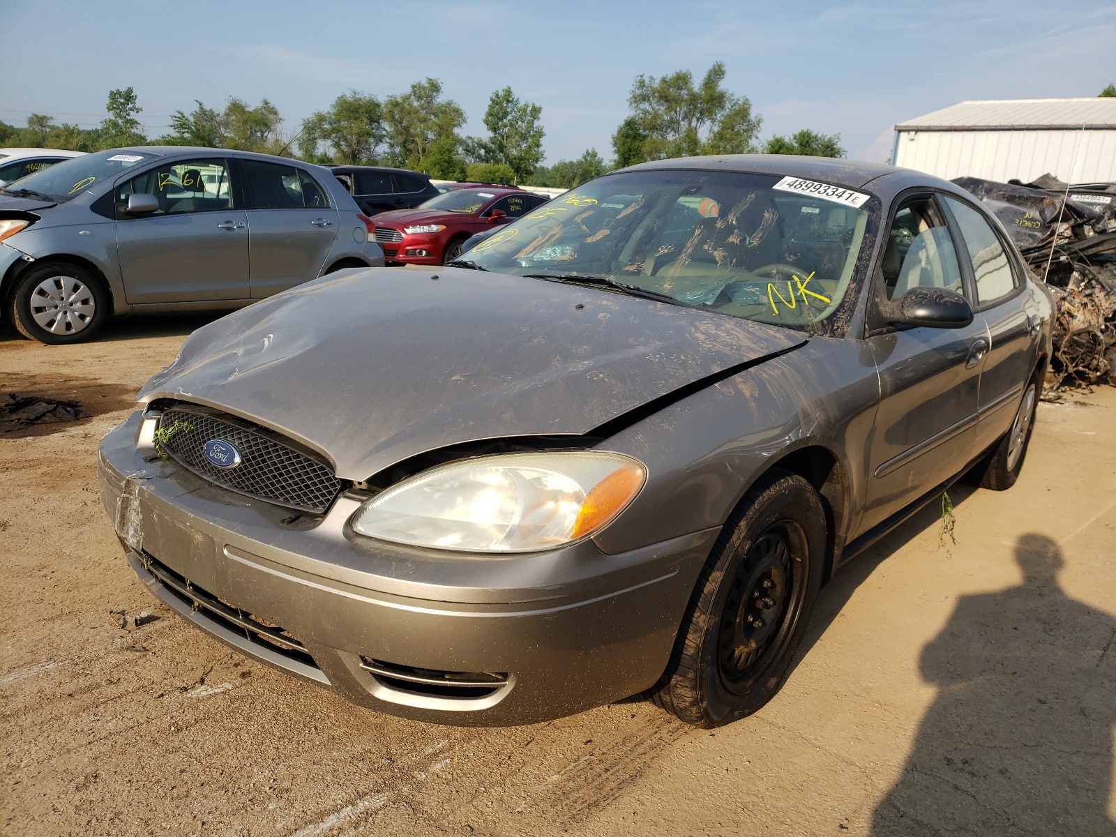 Foto 2 de la subasta – 2004 FORD TAURUS SE con VIN 1FAFP53254G147966