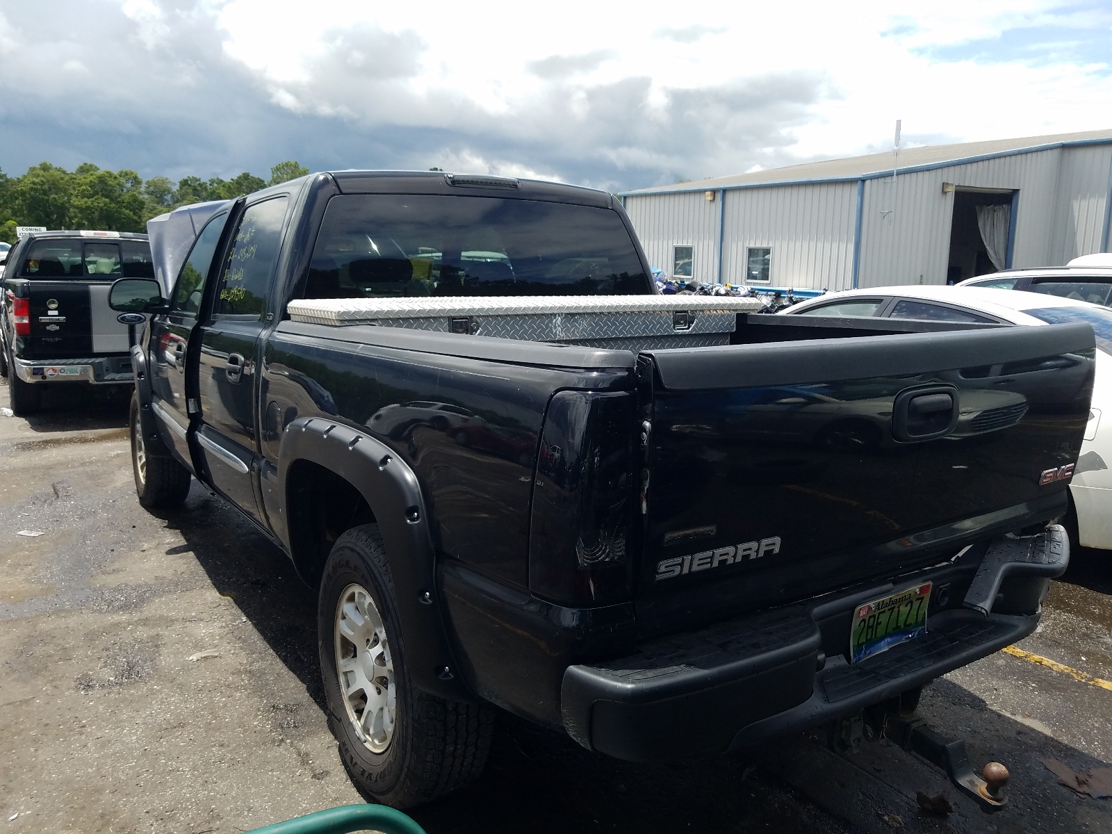 Photo 3 from auction – 2006 GMC NEW SIERRA with VIN 2GTEC13T361245204