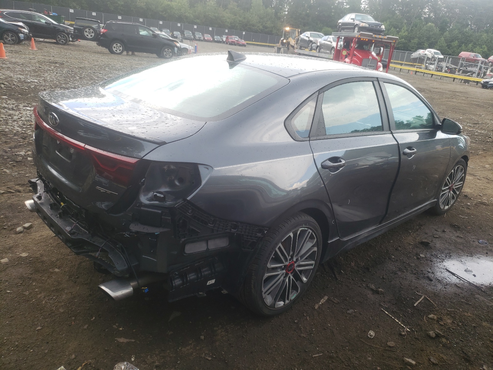 Photo 4 from auction – 2021 KIA FORTE GT with VIN 3KPF44AC9ME293165