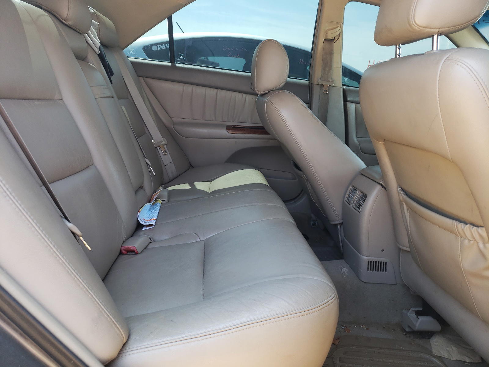 Photo 6 from auction – 2005 TOYOTA CAMRY with VIN 4T1BF32K85U597935