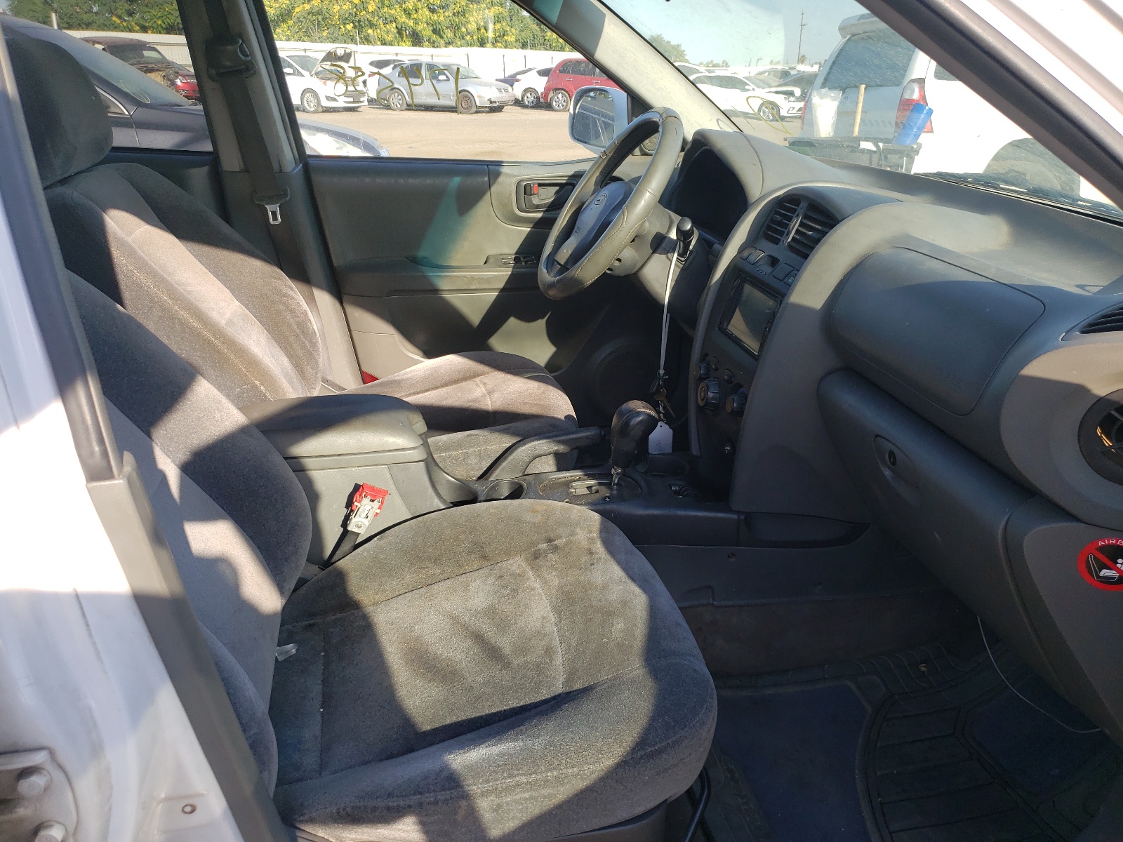 Photo 5 from auction – 2002 HYUNDAI SANTA FE G with VIN KM8SC13D92U255841