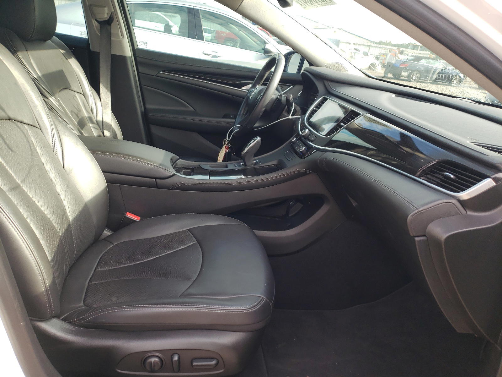 Photo 5 from auction – 2018 BUICK LACROSSE E with VIN 1G4ZP5SS4JU126768