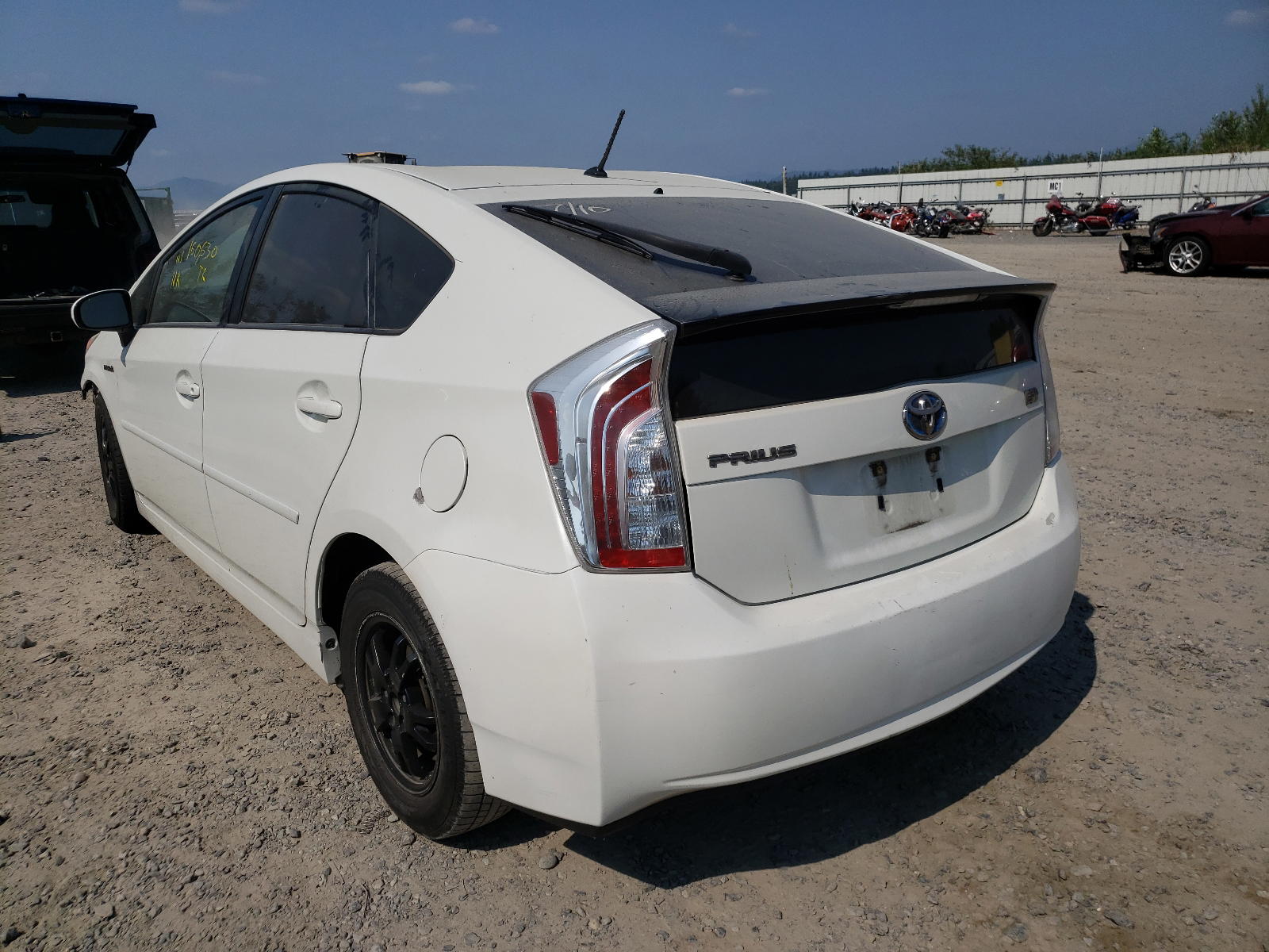Photo 3 from auction – 2014 TOYOTA PRIUS with VIN JTDKN3DU1E1741042