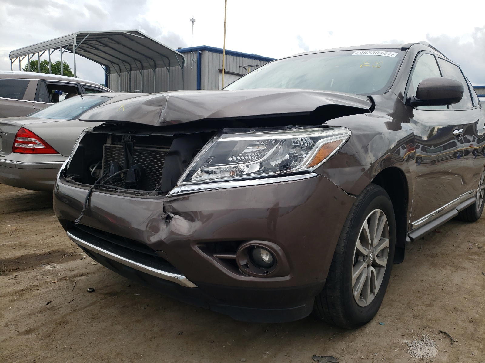 Photo 9 from auction – 2015 NISSAN PATHFINDER with VIN 5N1AR2MN1FC697953