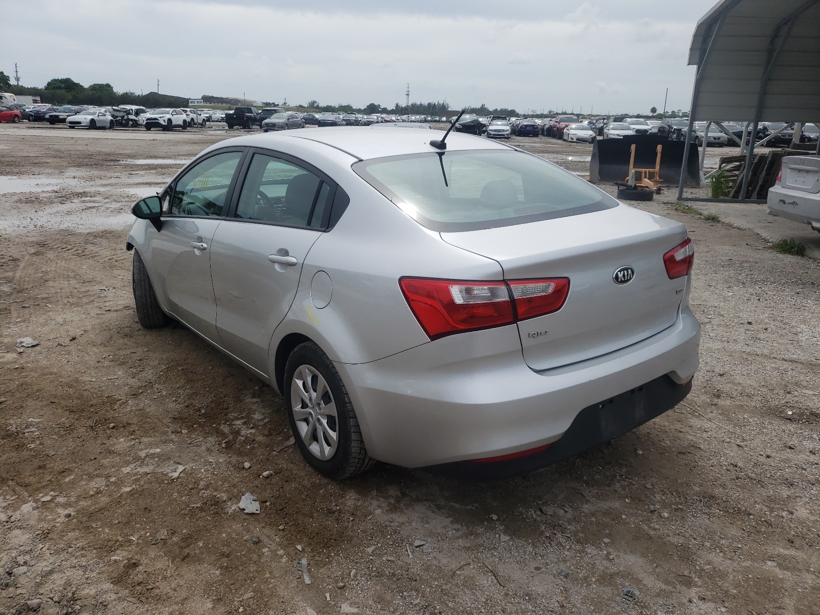 Zdjęcie 3 z aukcji – 2017 KIA RIO LX z VIN KNADM4A37H6043794