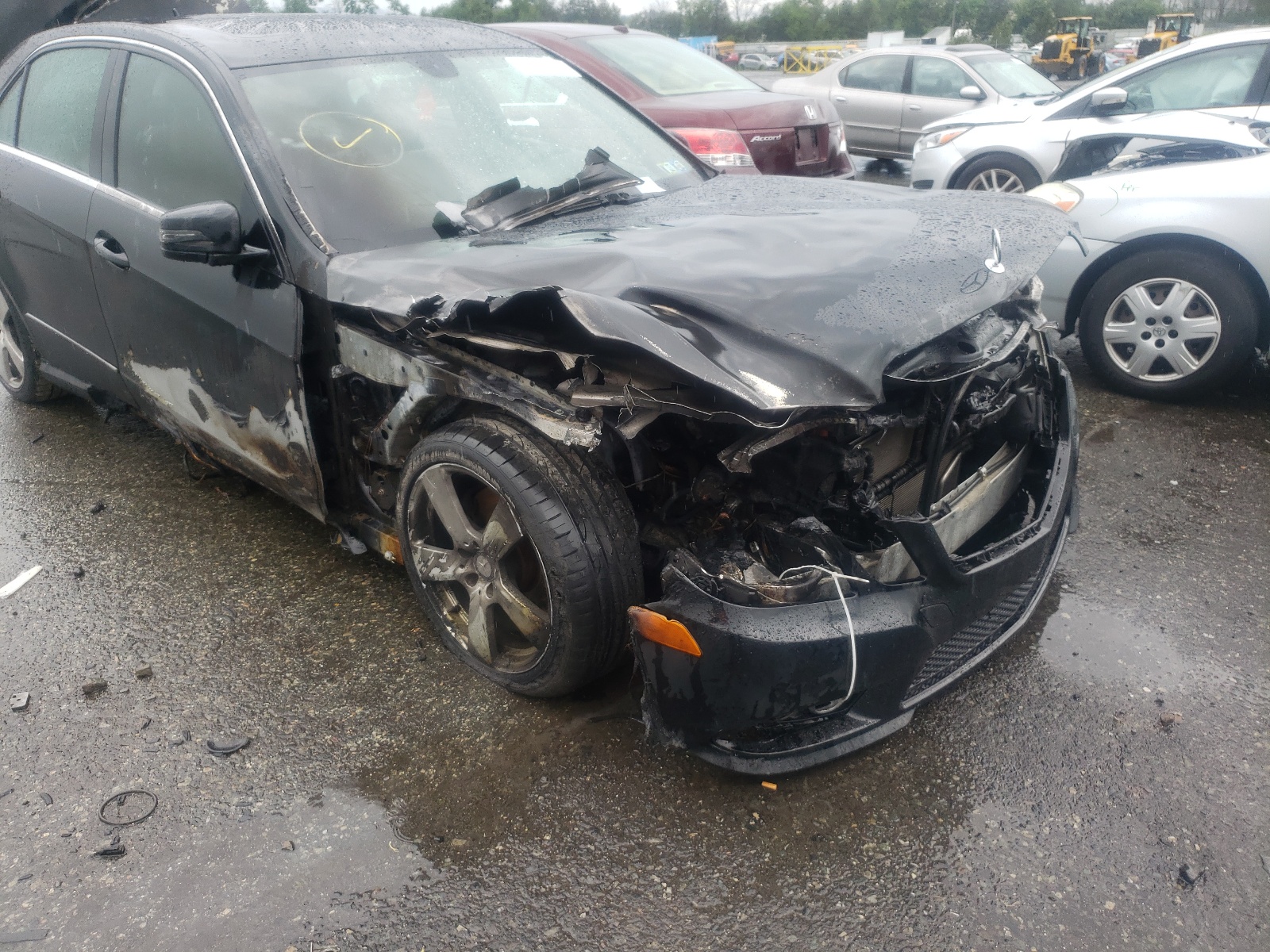 Photo 9 from auction – 2010 MERCEDES-BENZ E 350 with VIN WDDHF5GB4AA048110