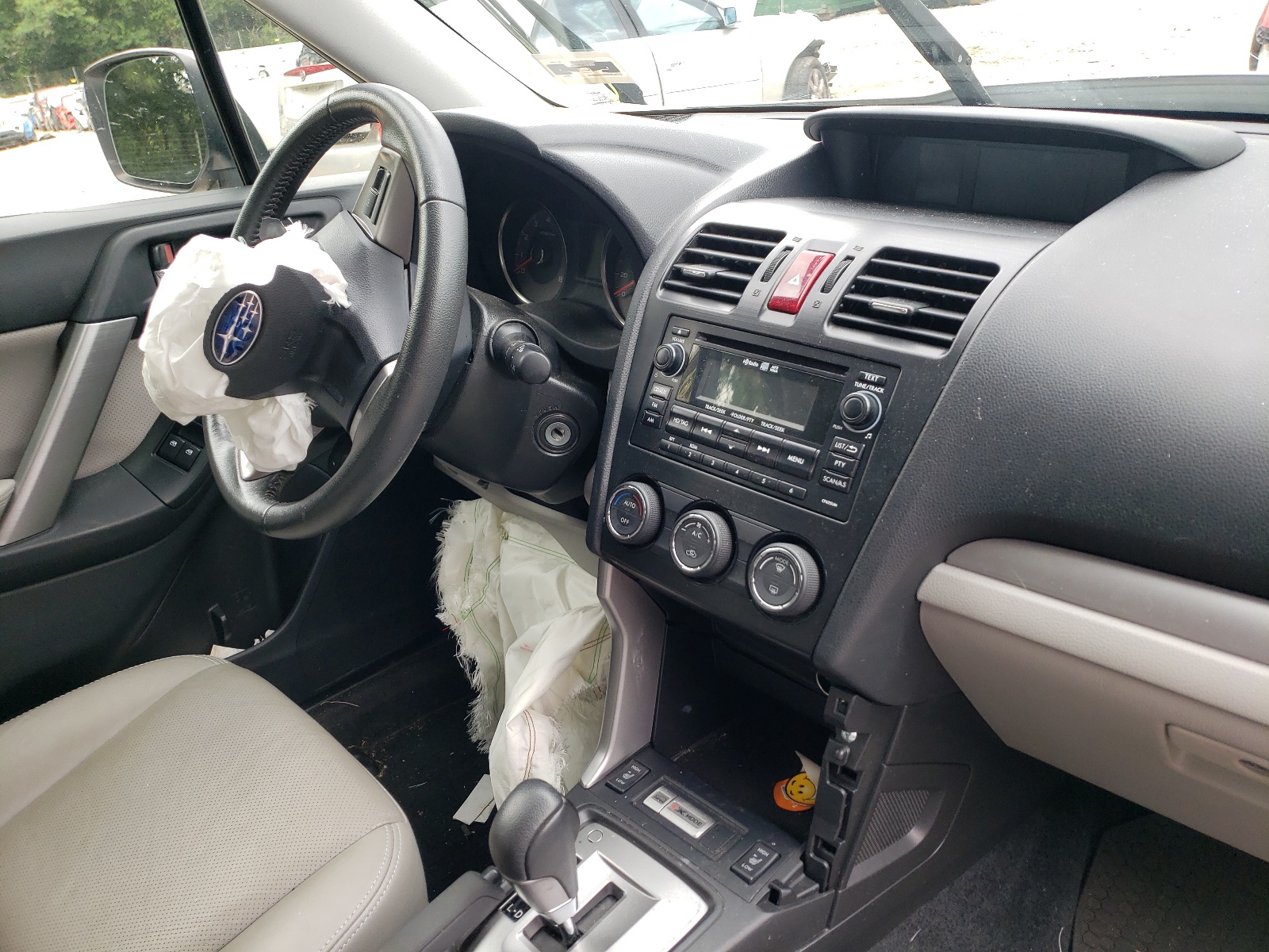 Photo 9 from auction – 2014 SUBARU FORESTER 2 with VIN JF2SJAHCXEH506813